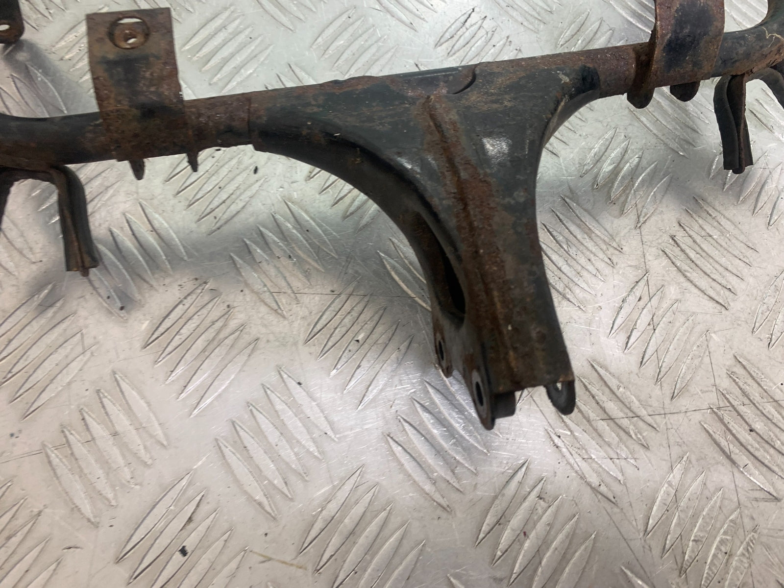 KAWASAKI ZZR1100 D FAIRING BRACKET  YEAR 1993-2001 (CMB1164)