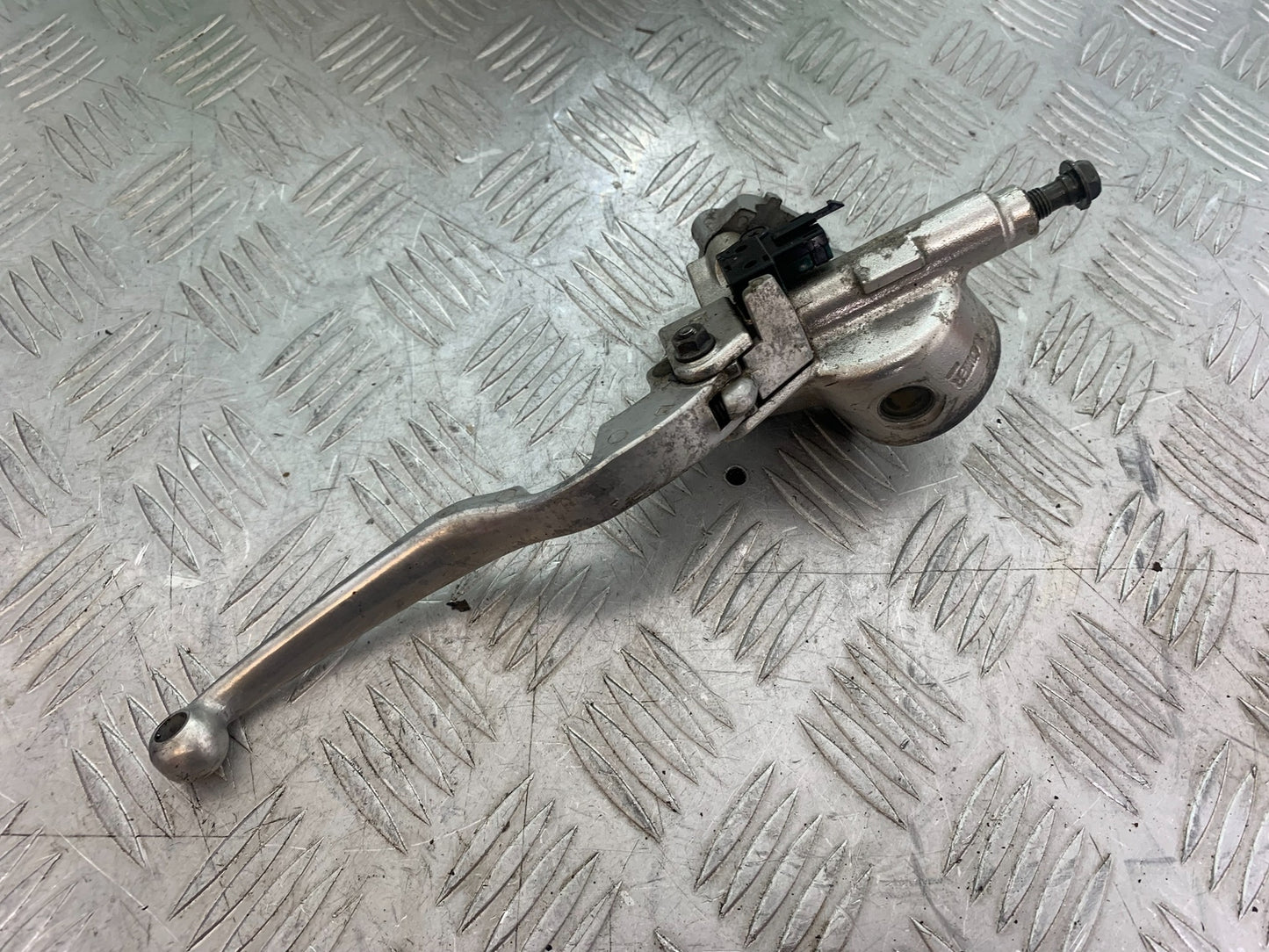 KAWASAKI VN1500 CLASSIC CLUTCH MASTER CYLINDER  YEAR 1999 -2006 (CMB1166)
