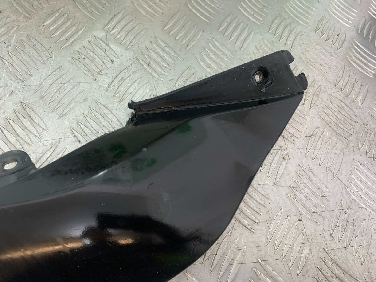 APRILIA 650 PAGASO STRADA RIGHT SEAT PANEL   YEAR 2005-2010 (CMB1260)