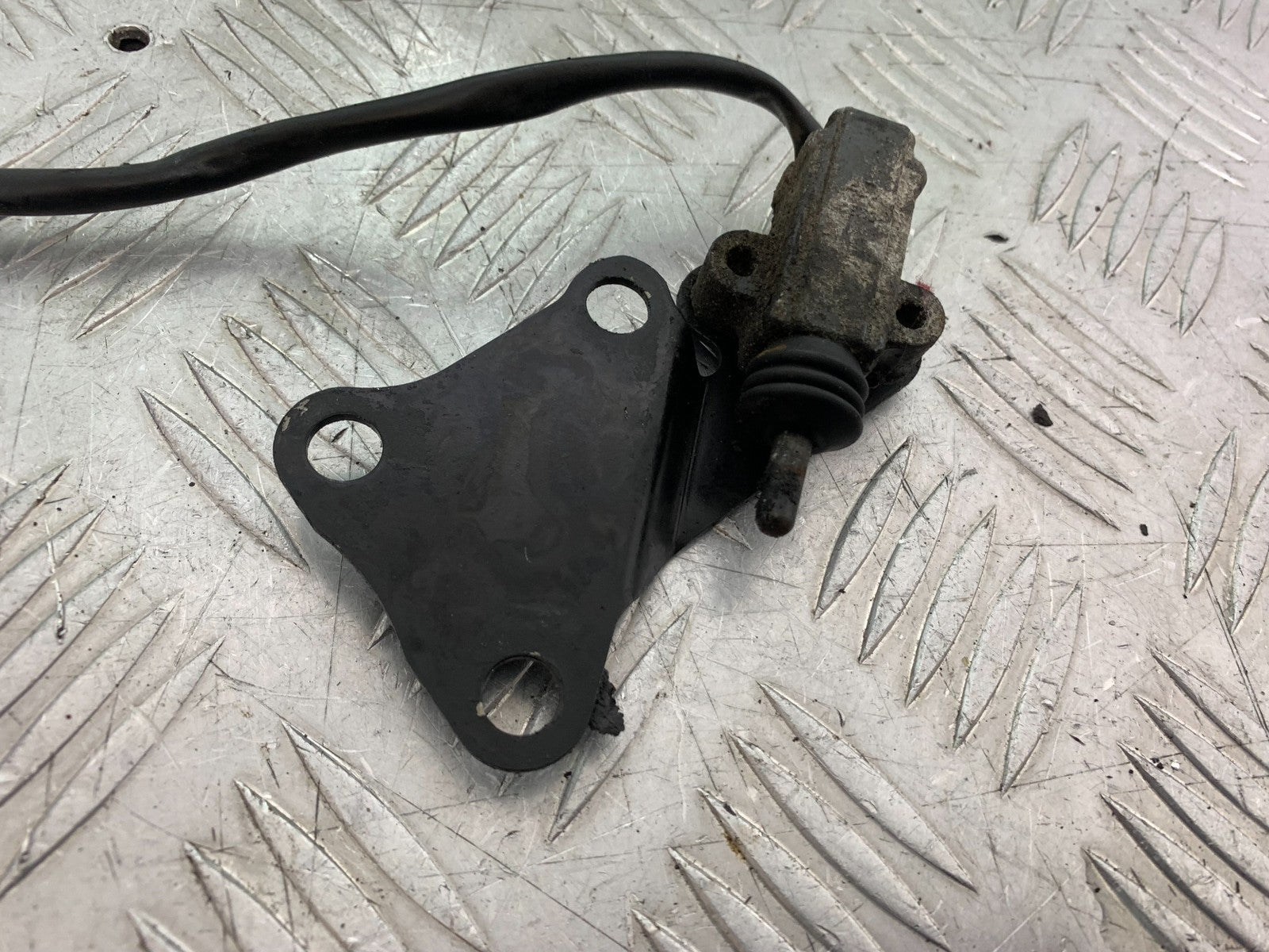TRIUMPH 955i DAYTONA SIDE STAND SWITCH YEAR 2002-2006 (CMB1229)