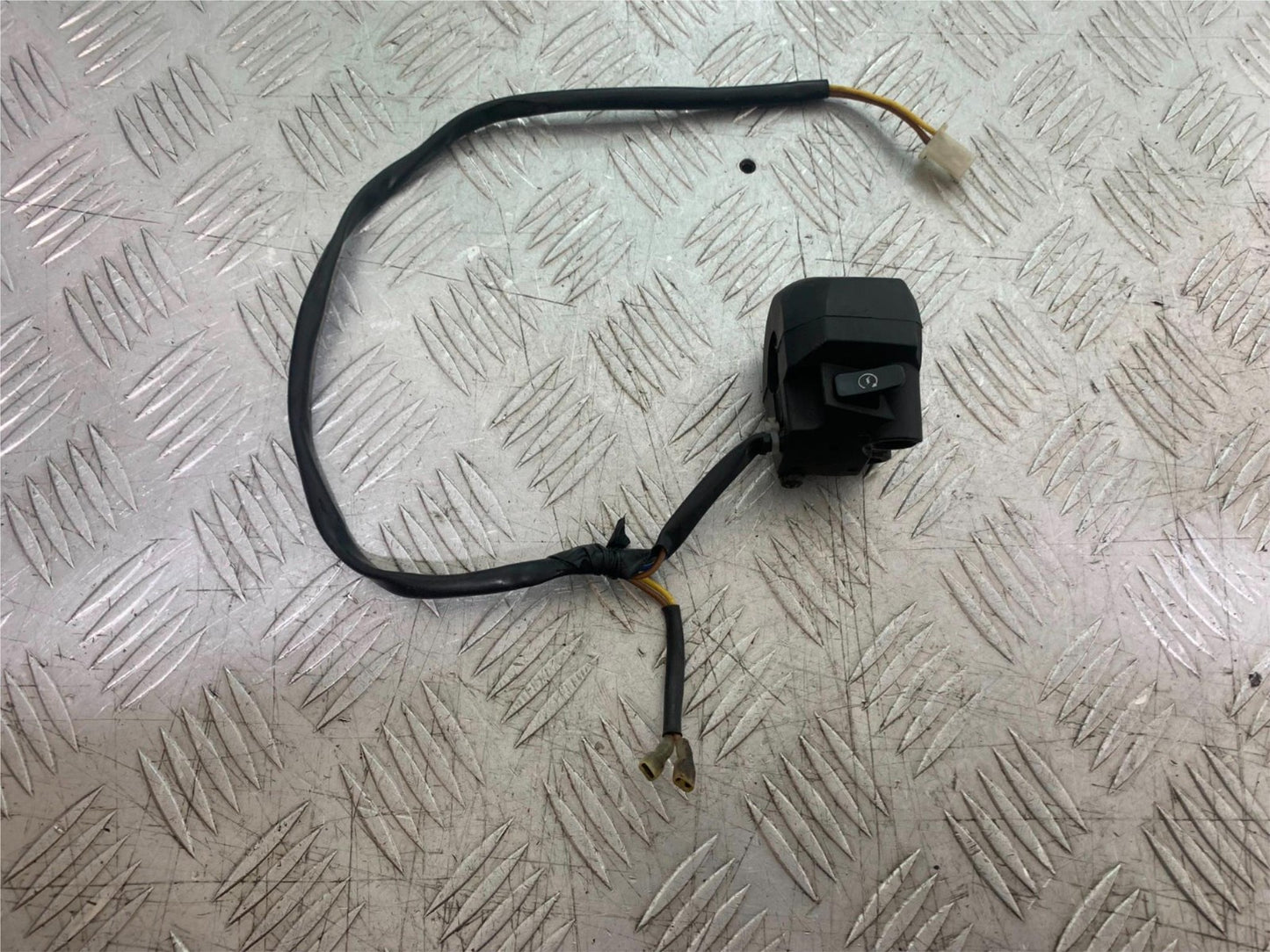 YAMAHA YS125 YS 125 RIGHT SWITCH GEAR YEAR 2017-2021 (CMB1321)