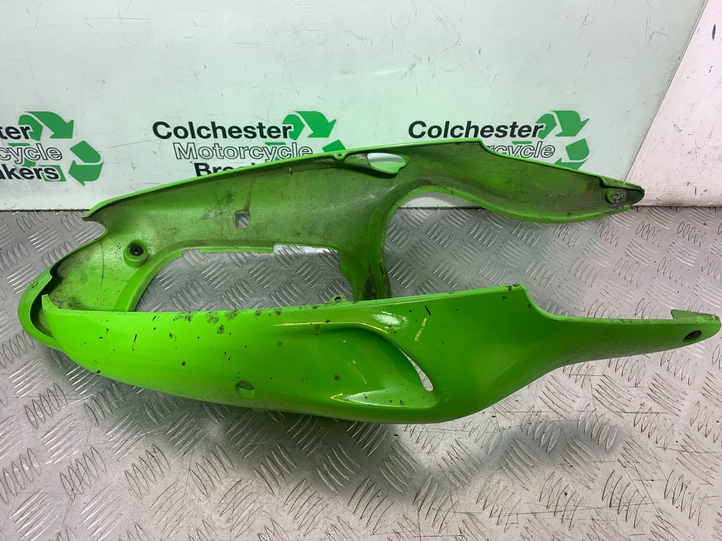 KAWASAKI ZX9R ZX9 C TAIL PIECE SEAT UNIT  YEAR 1998-99 (CMB1213)