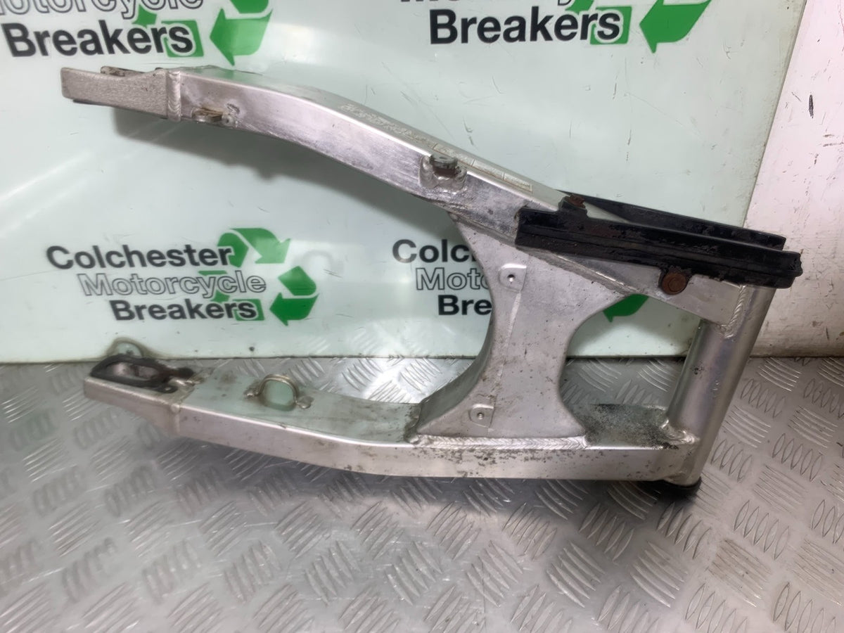 SUZUKI GSXR600 GSXR 600 K1 K2 K3 SWINGARM  1999-03 (CMB1284)