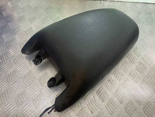 BMW R850 R R850R REAR SEAT YEAR 1994-2002 (CMB1170)