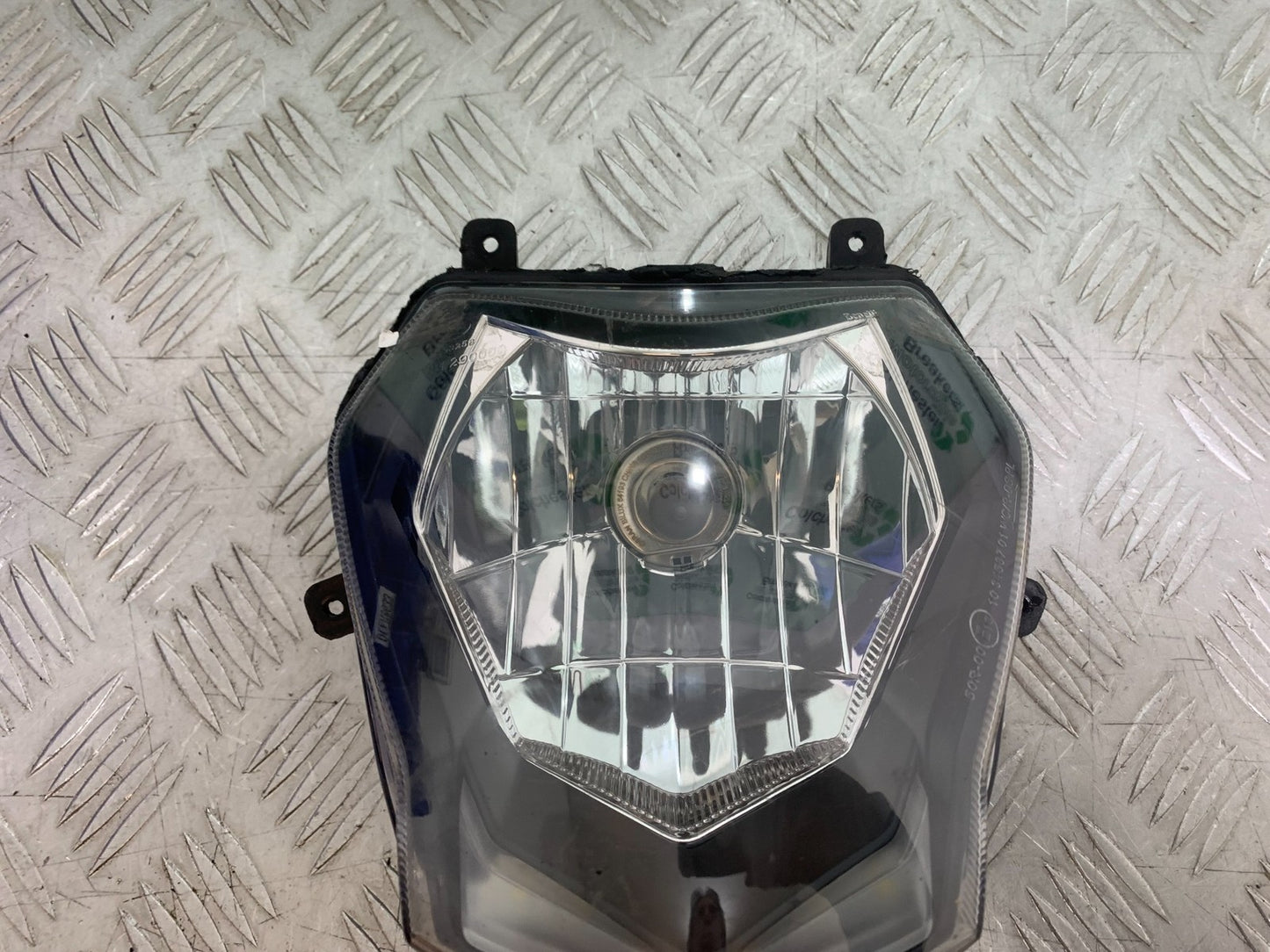 BENELLI BN125 BN 125 HEADLIGHT    YEAR 2018-2021 (CMB1245)