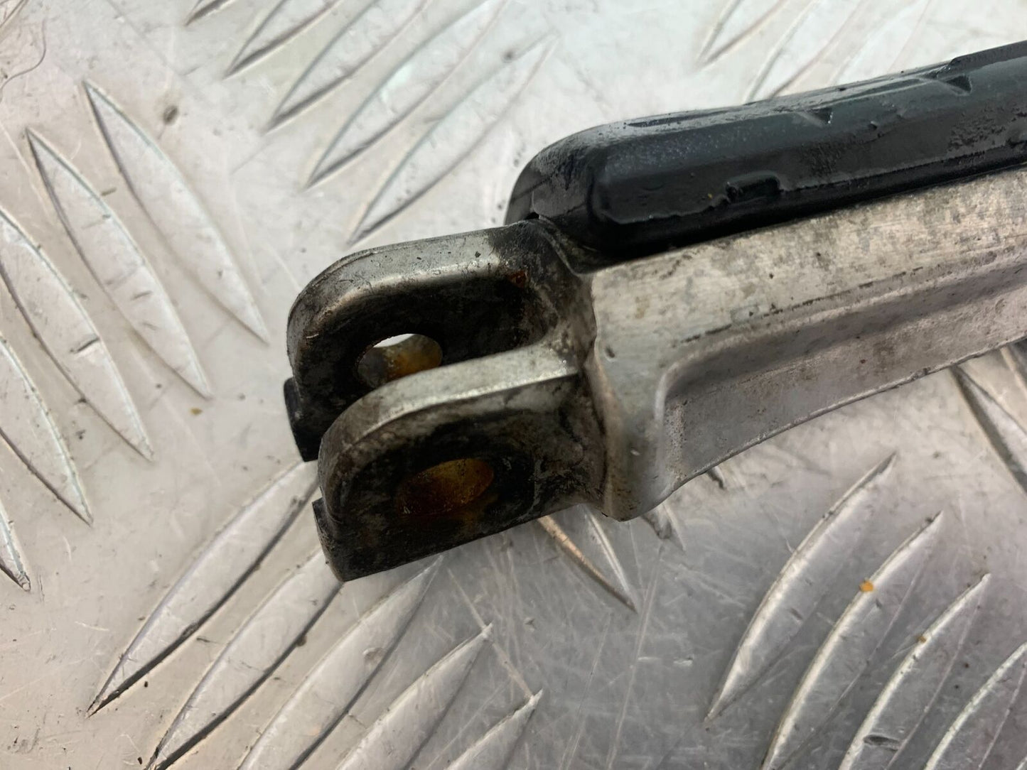 HONDA CBR600 CBR 600 F2 FRONT RIGHT FOOTPEG   YEAR 1991-1993 (CMB1114)