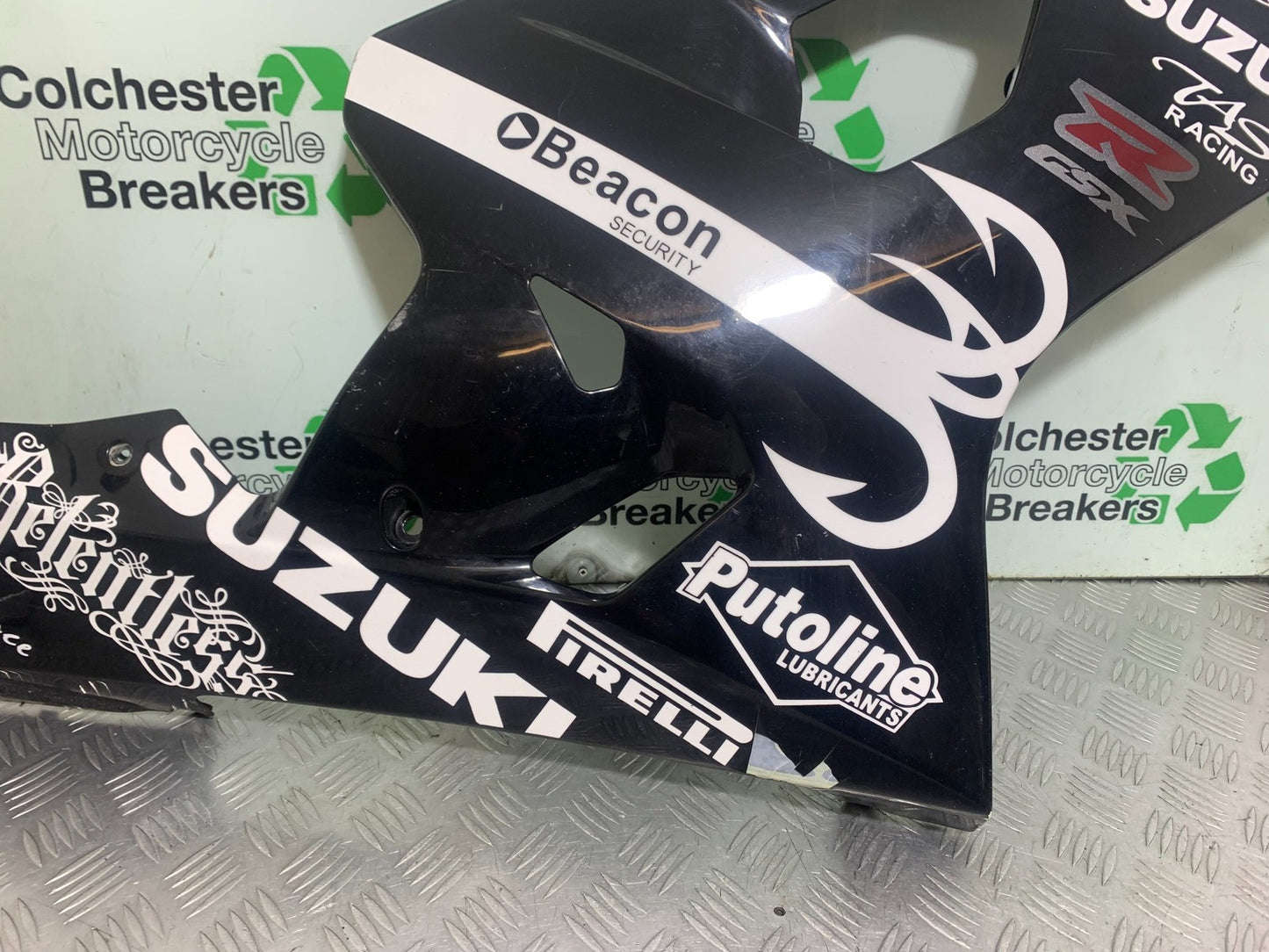 SUZUKI GSXR750 GSXR 750 K4 K5 RIGHT FAIRING  2004-2005 (CMB1319)