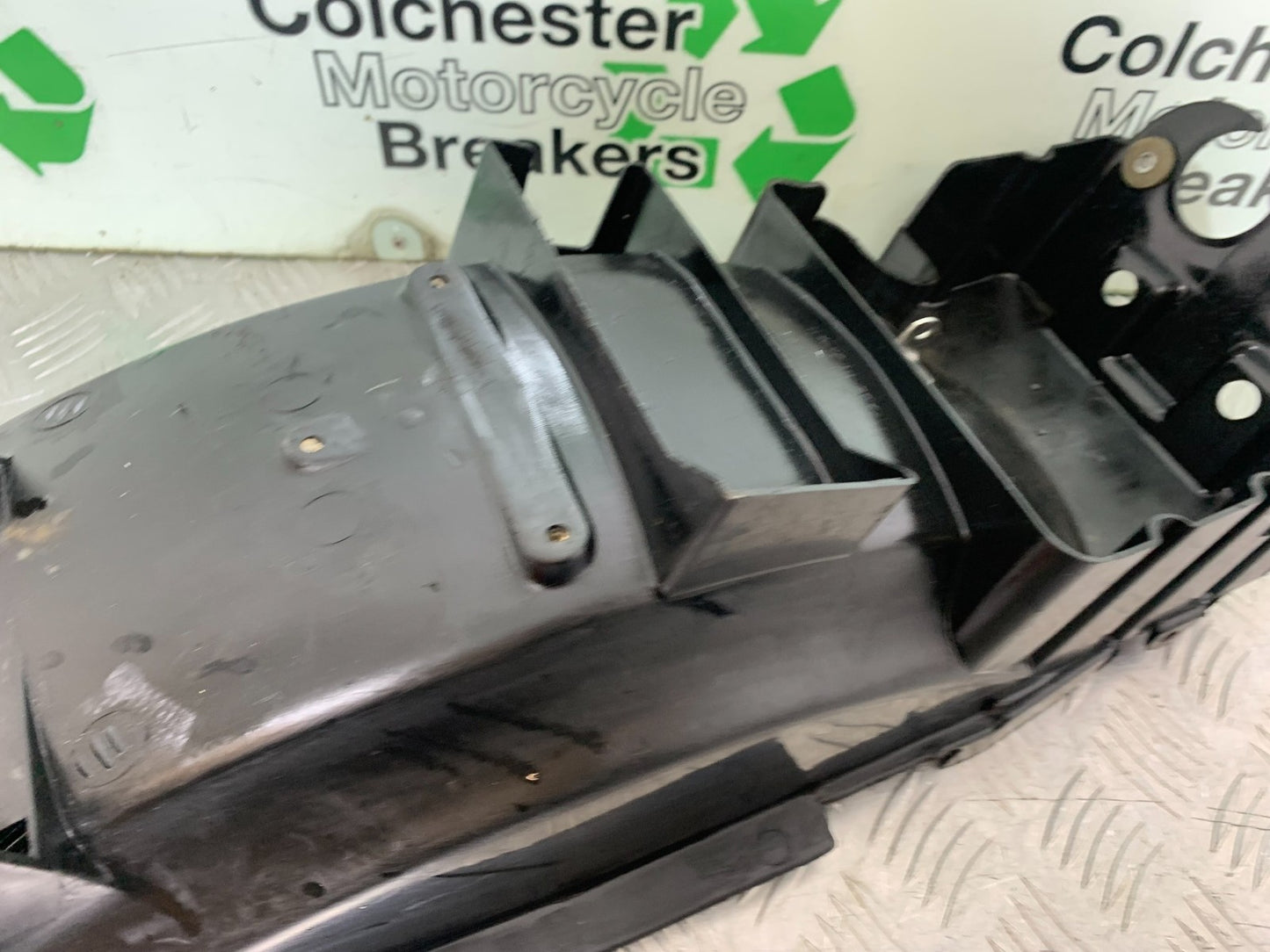 KAWASAKI ZZR1100 D REAR MUDGUARD  YEAR 1993-2001 (CMB1189)