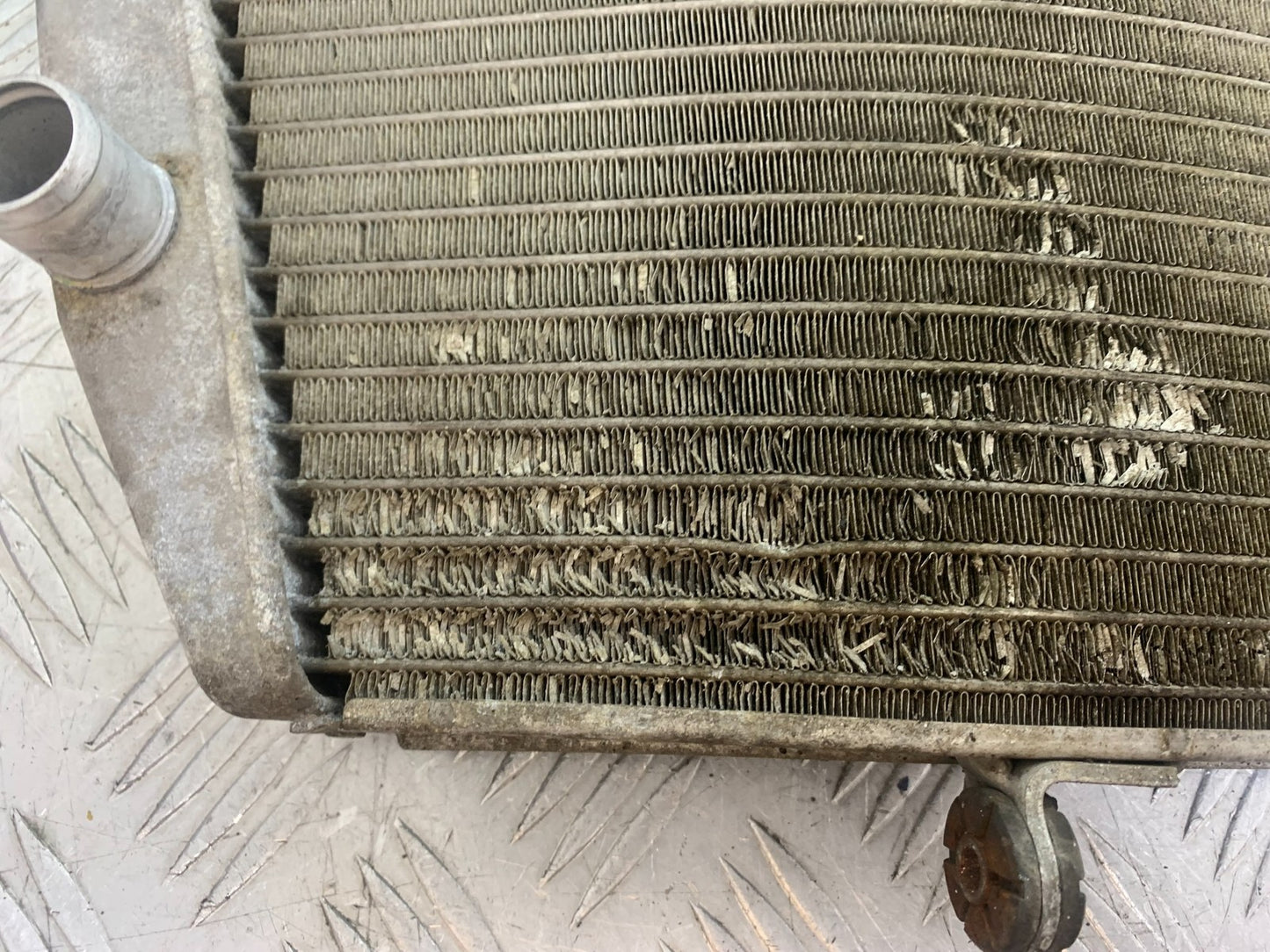 SUZUKI GSXR750 GSXR 750 K4 K5 RADIATOR  2004-2005 (CMB1319)