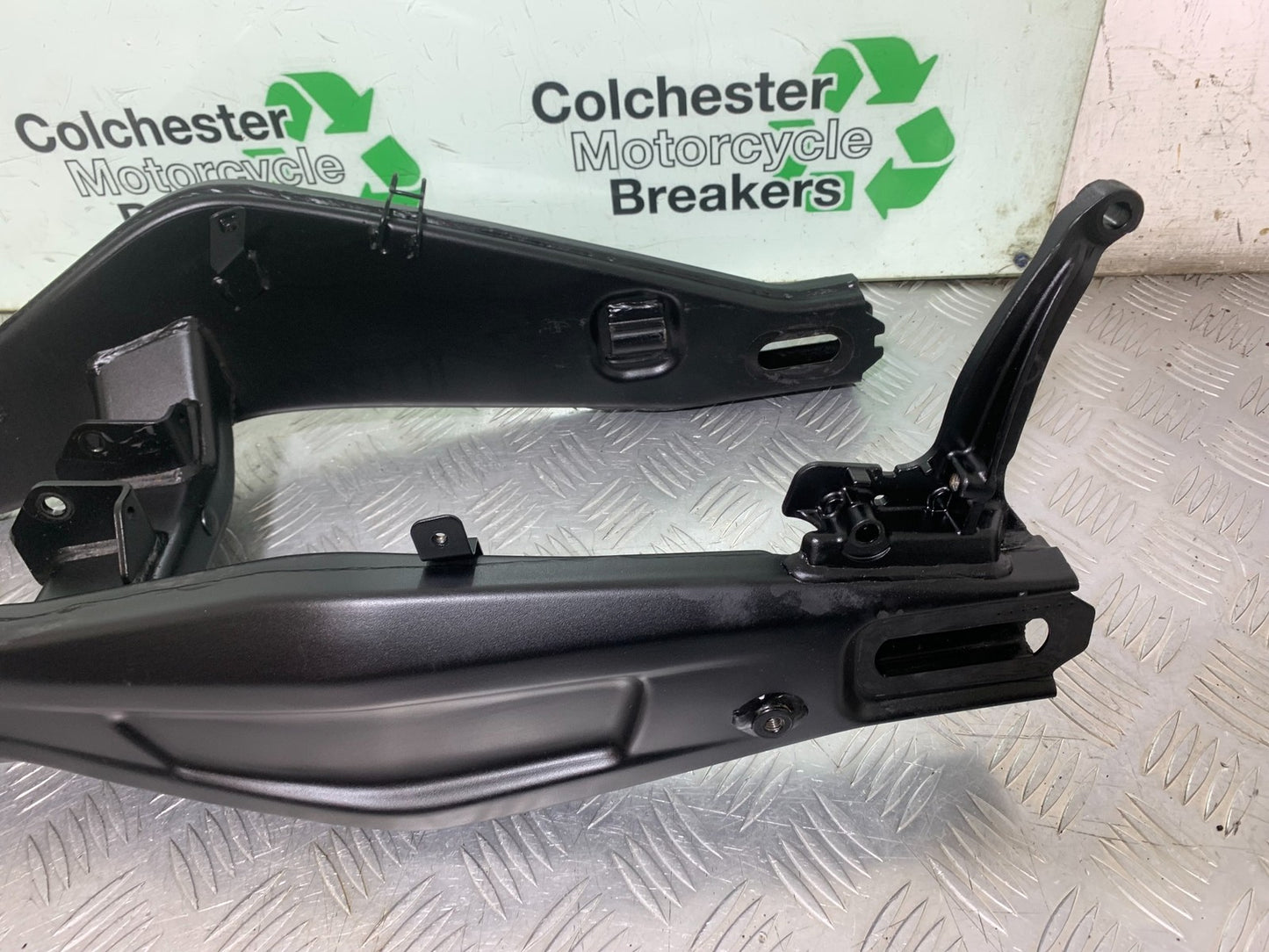 TRIUMPH TRIDENT 660 SWINGARM  YEAR 2021-2024 (CMB1295)