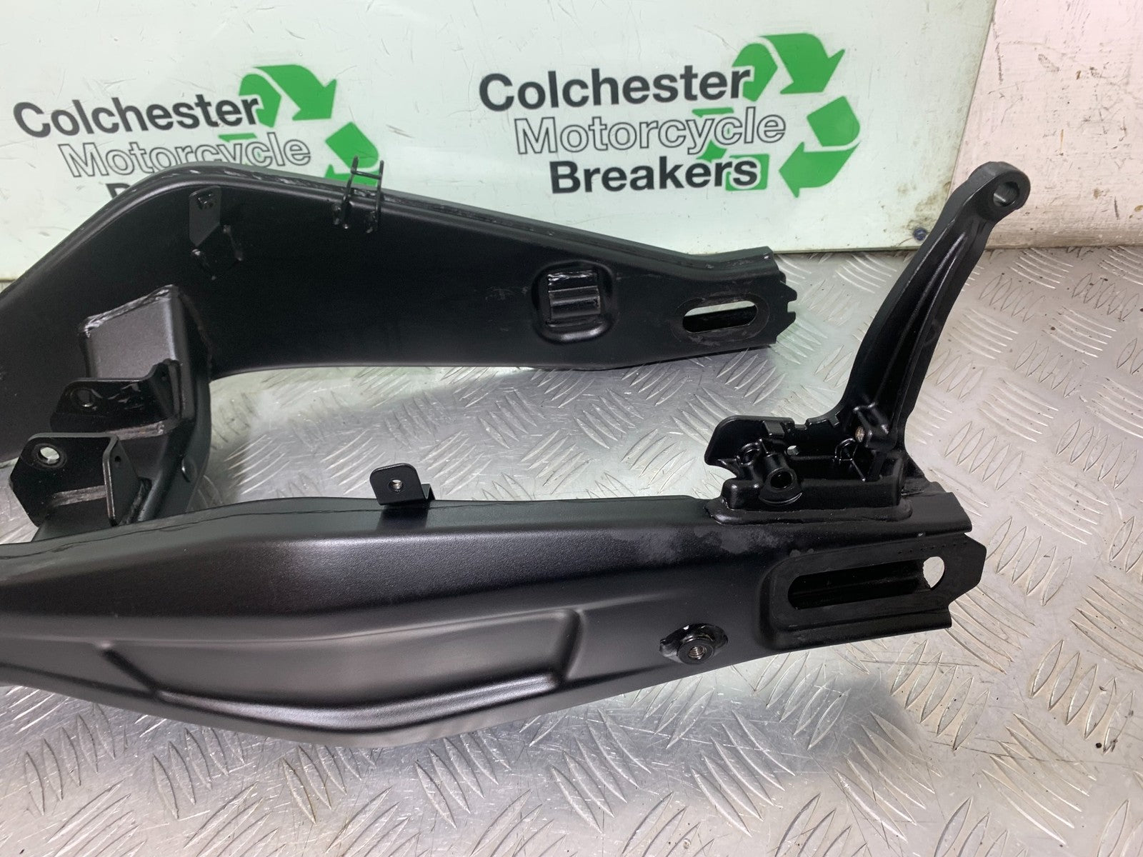 TRIUMPH TRIDENT 660 SWINGARM  YEAR 2021-2024 (CMB1295)