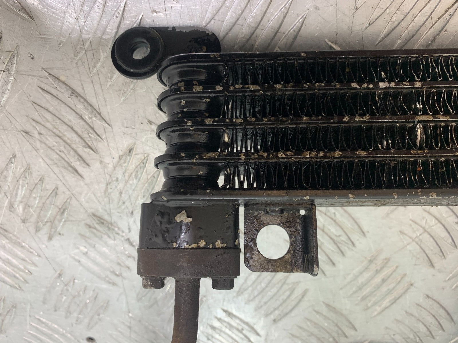 TRIUMPH 1050 SPRINT ST OIL COOLER AND LINES 2003-2011 (CMB1285)