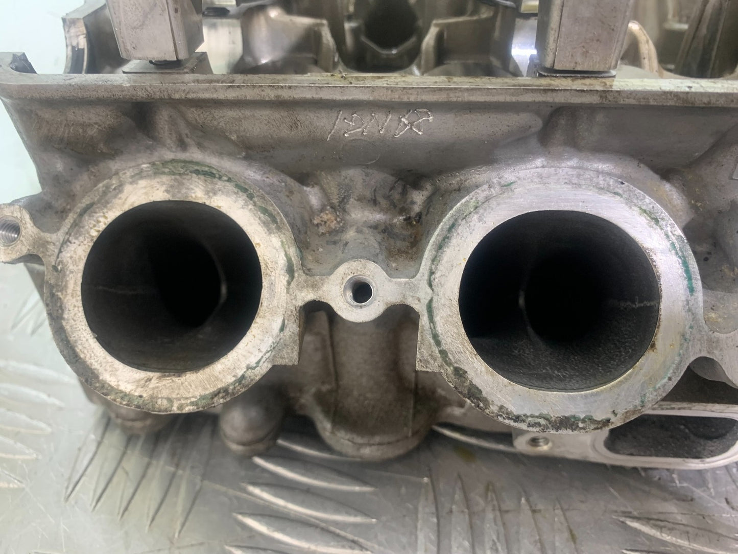 HONDA CBR1000 RR FIREBLADE CYLINDER HEAD 2008-2011 (CMB1179)