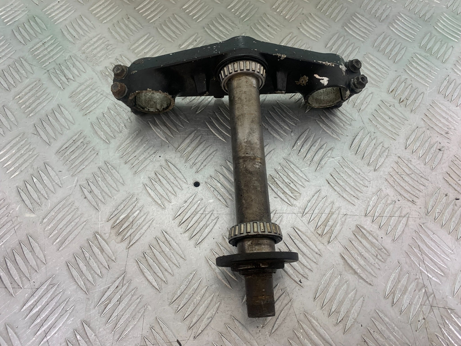 KAWASAKI ZZR1100 D BOTTOM YOKE   YEAR 1993-2001 (CMB1164)