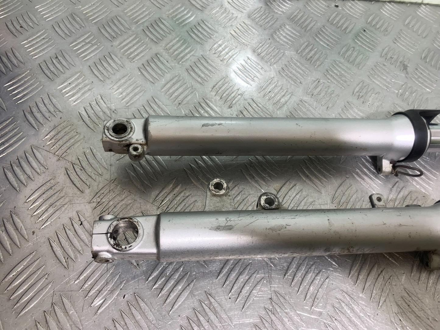 SUZUKI GS500 GS 500 FORKS   YEAR 2001-2008 (CMB1254)