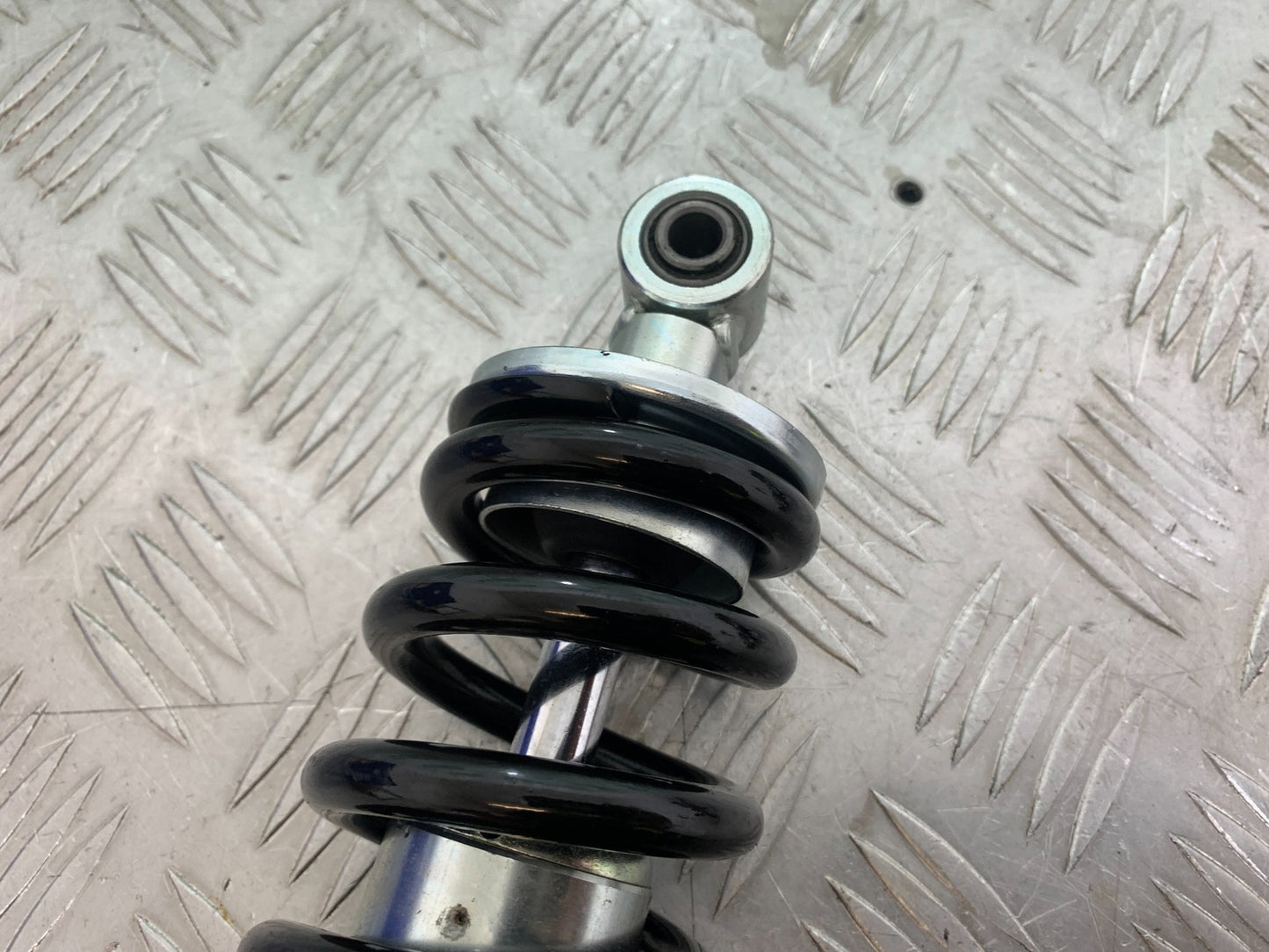 TRIUMPH TRIDENT 660 REAR SHOCK   YEAR 2021-2024 (CMB1148)