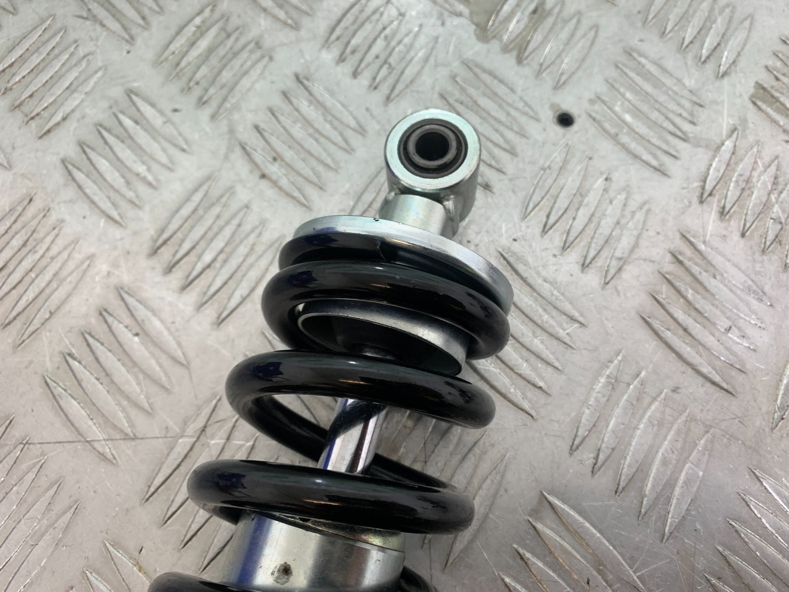 TRIUMPH TRIDENT 660 REAR SHOCK   YEAR 2021-2024 (CMB1148)