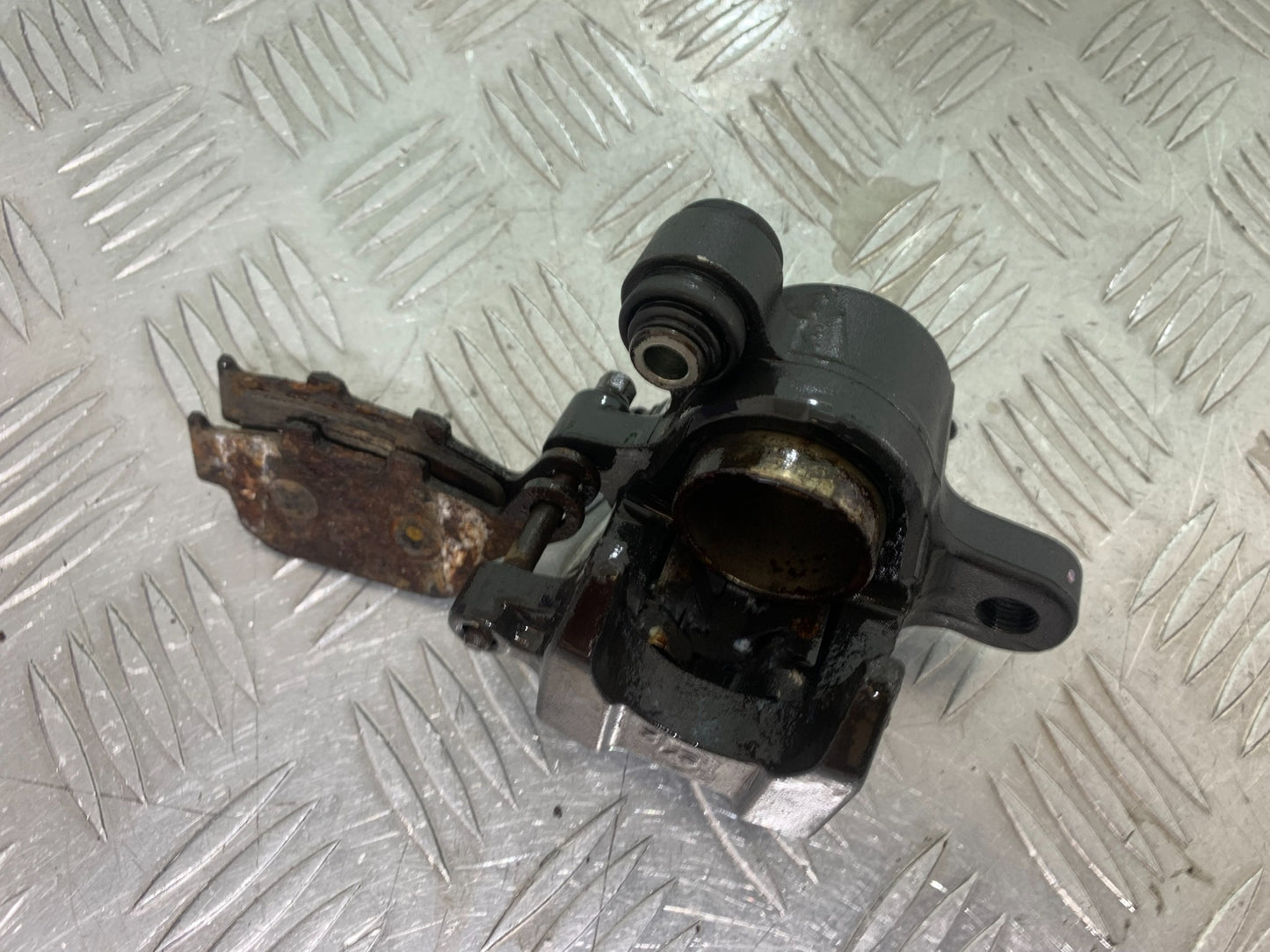 HONDA CBR500R CBR 500 R REAR CALIPER  YEAR 2012-16 (CMB1151)