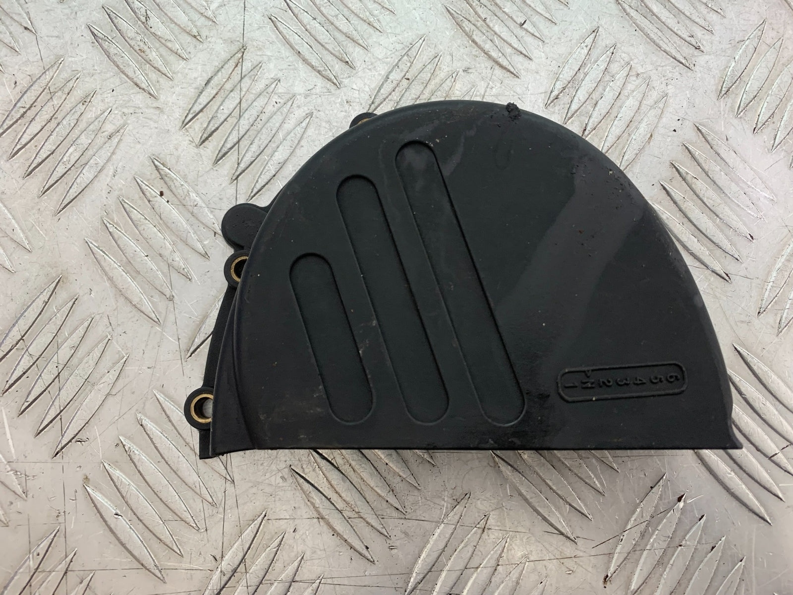 TRIUMPH T509 SPEED TRIPLE SPROCKET COVER YEAR 1997-1998 (CMB1144)