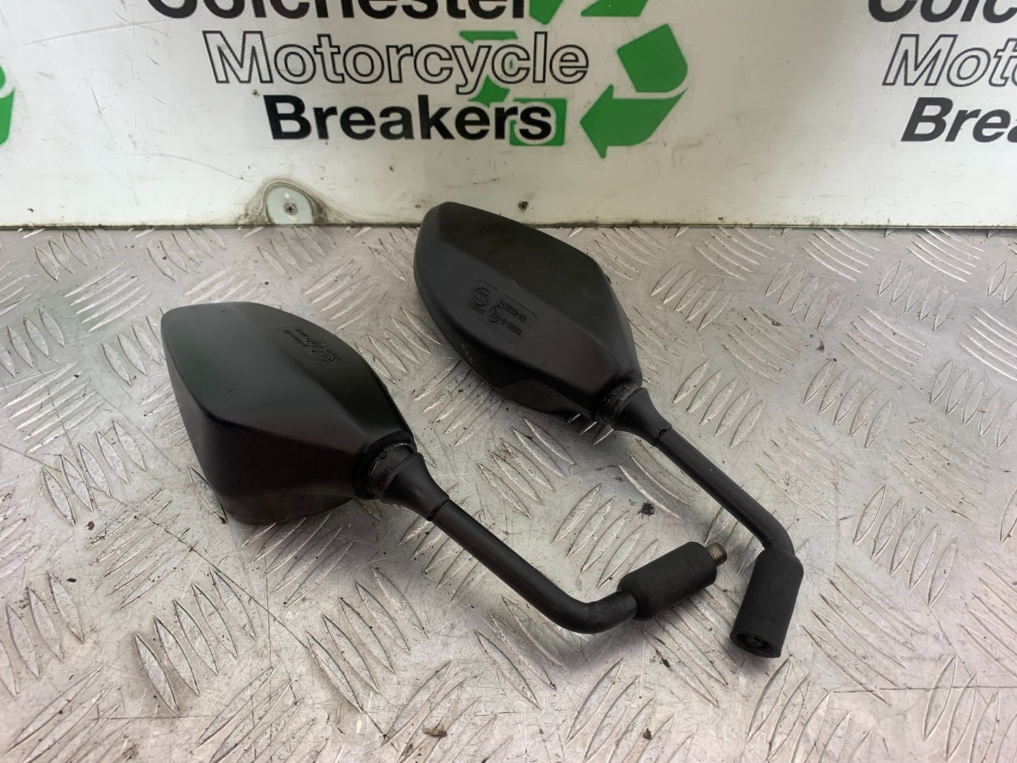 KYMCO CK1 125 LEFT AND RIGHT MIRRORS YEAR 2014 - 2016 (CMB1181)