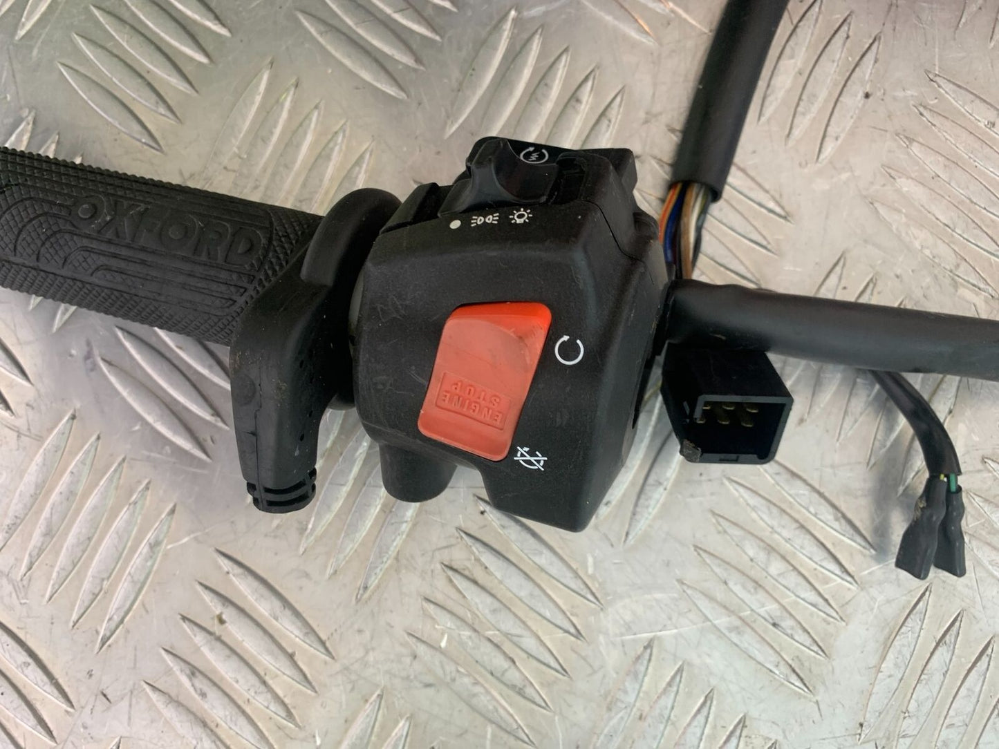 HONDA CBR600 CBR 600 F RIGHT SWITCH GEAR  YEAR 2000-2003(CMB1091)