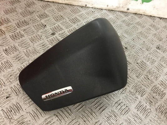 HONDA VT750 SHADOW PHANTOM RIGHT SEAT PANEL YEAR 2014 (STOCK 761)