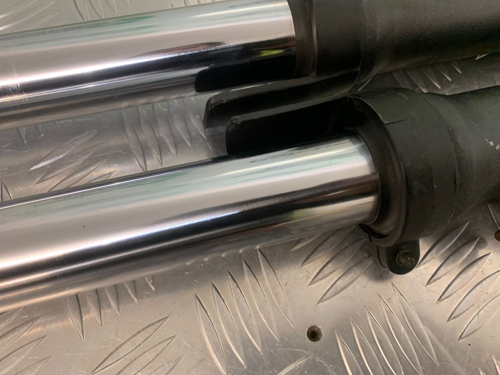 TRIUMPH 1050 SPRINT FORKS YEAR 2004-2007 (STOCK 956)
