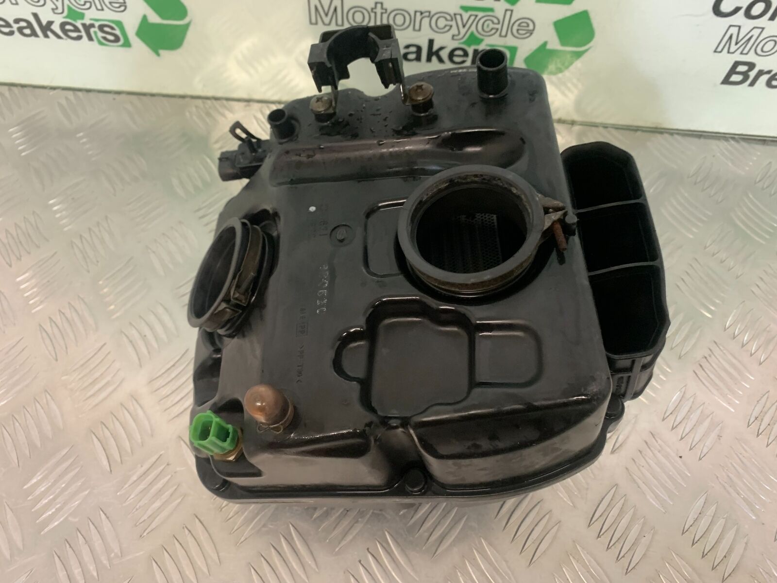 SUZUKI SV1000 SV 1000 K3 AIRBOX  YEAR 2004 (STOCK 970)