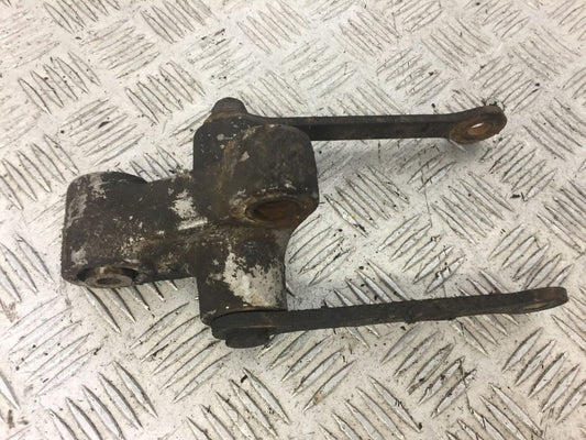YAMAHA FZS600 FAZER 600 REAR SHOCK LINKAGE   YEAR 1998-03  (STOCK 618)