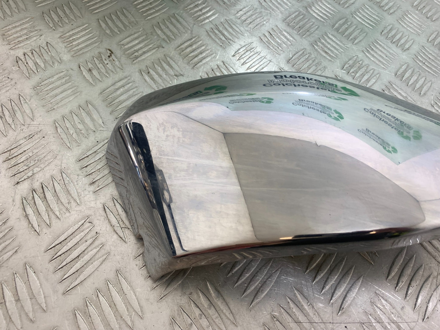 HONDA VTX1300 S-6  LEFT SEAT PANEL   YEAR 2004-09 (CMB1159)