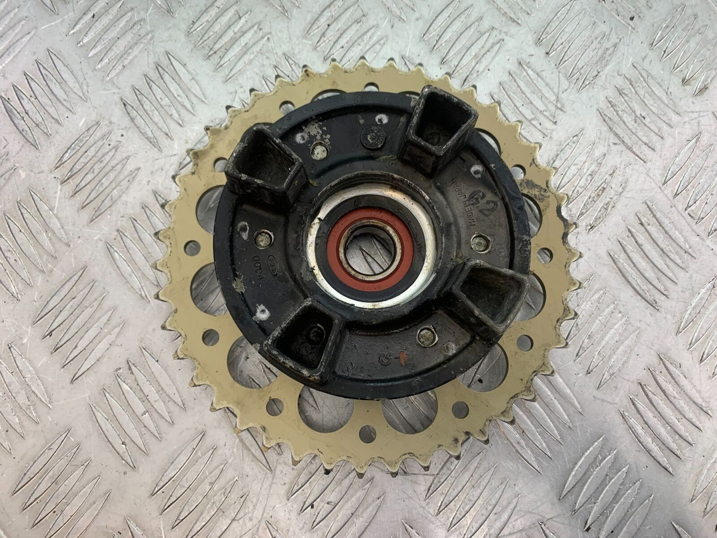 KAWASAKI Z750 Z 750 SPROCKET CARRIER  YEAR 2004-2006  (CMB1104)