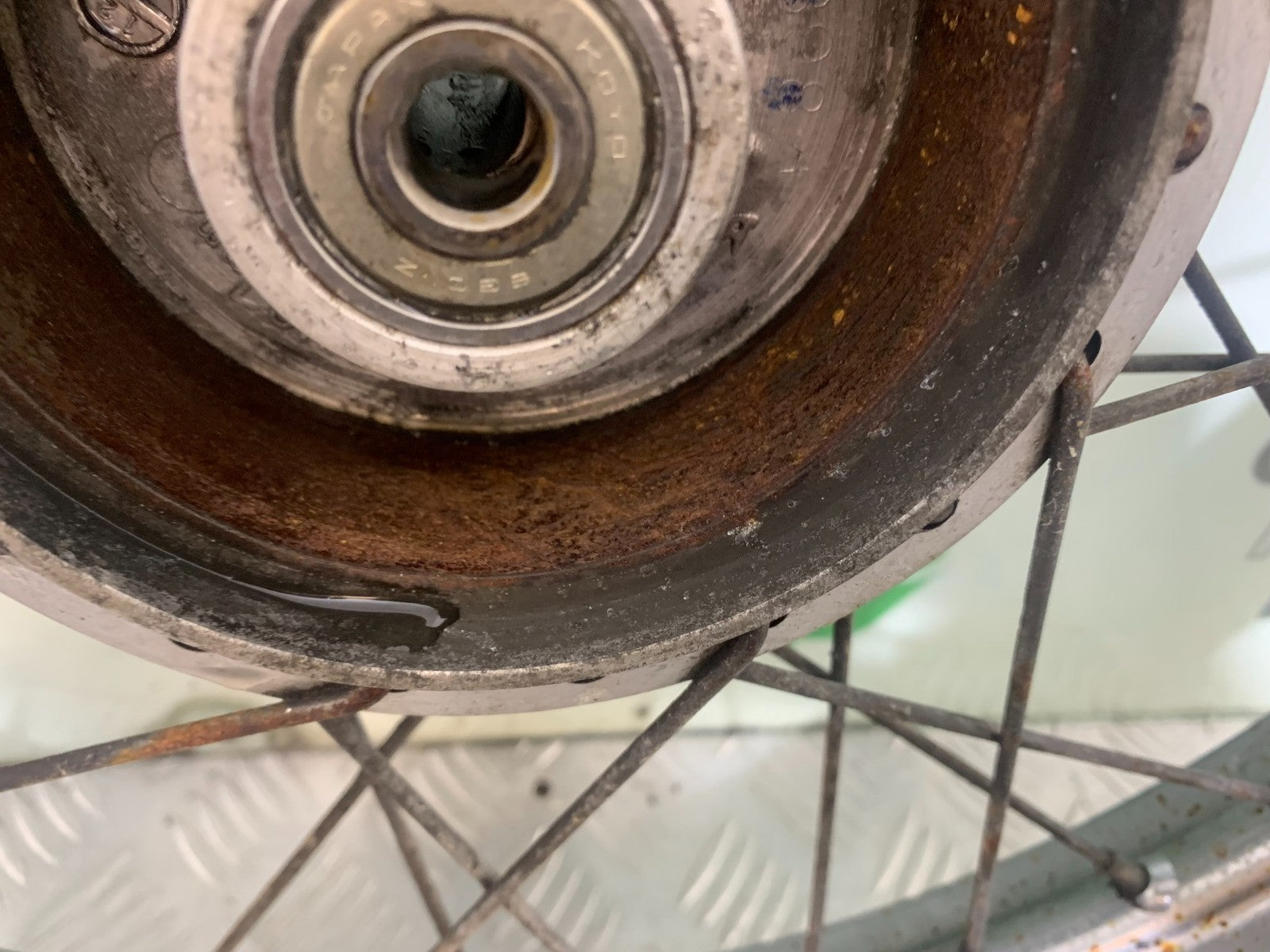 SUZUKI GP100 GP 100 REAR WHEEL  YEAR 1978-1988 (CMB1259)