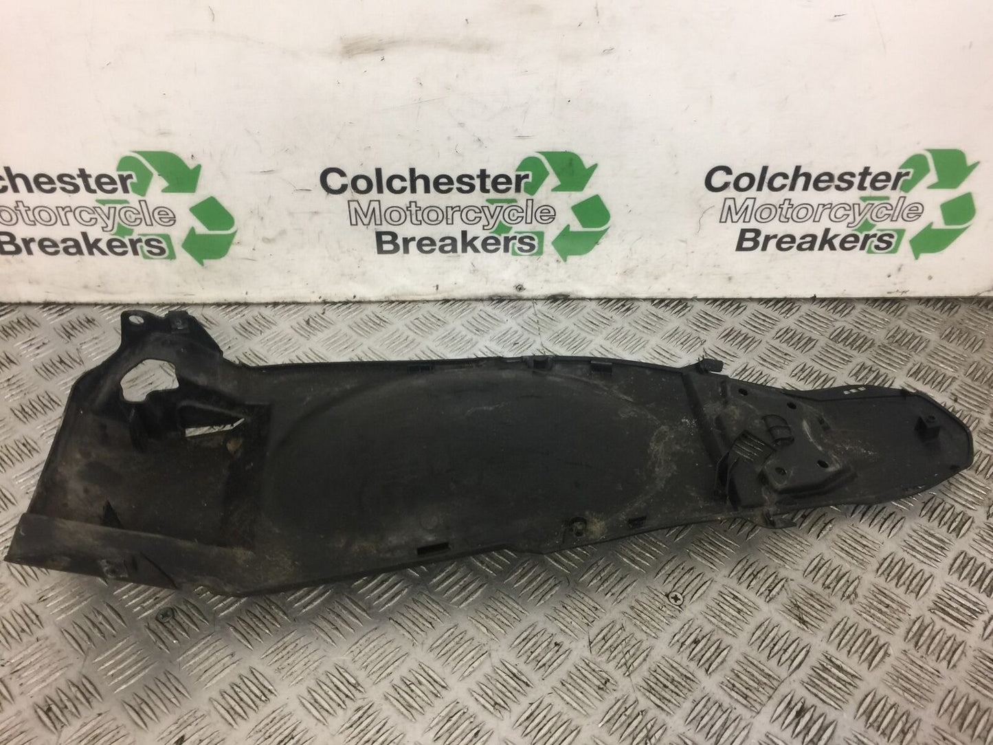 HONDA NC700 NC 700 UNDERTRAY  YEAR 2011 STOCK 513