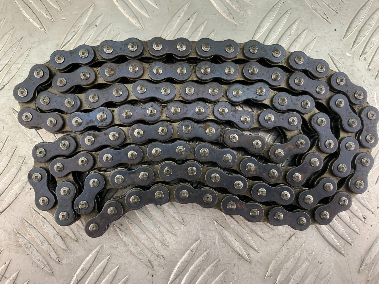 KTM 690 DUKE R LC4 CHAIN YEAR 2012-2015  (CMB1180)