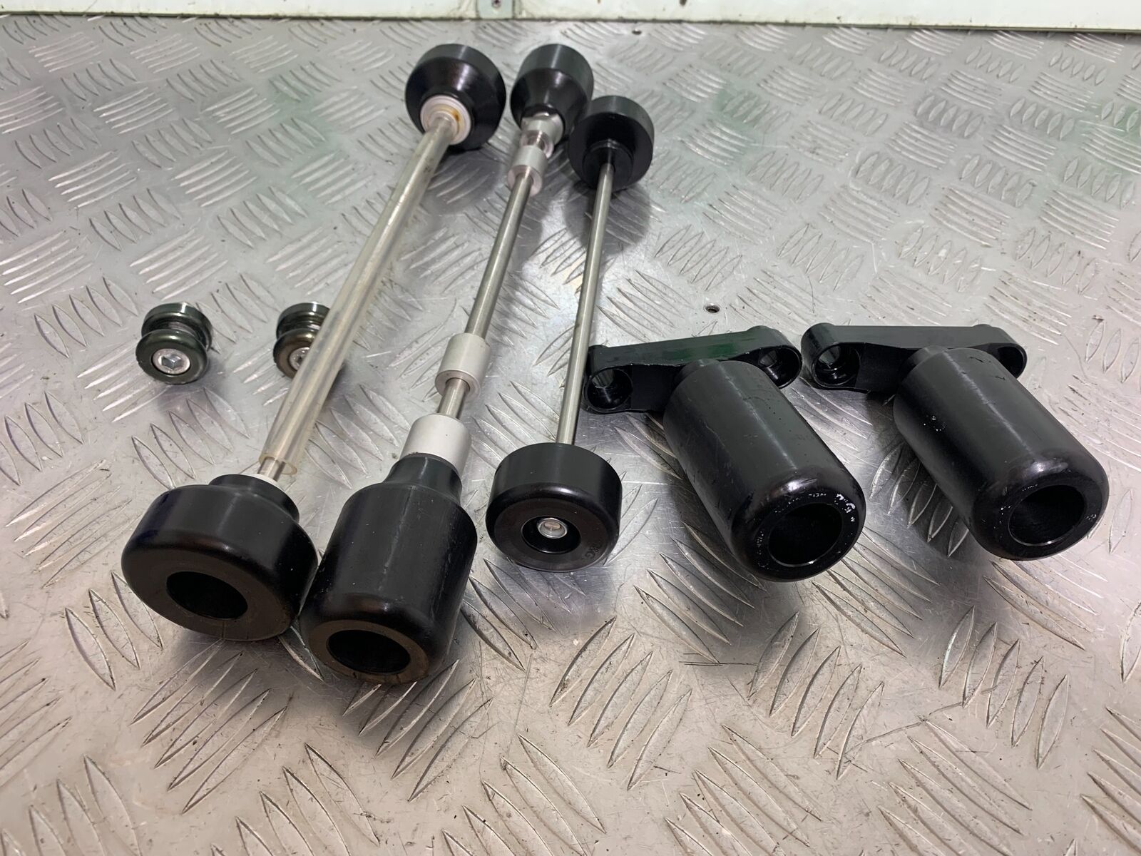 KTM 990 SUPERMOTO T CRASH BOBBINS  YEAR 2010-2011  (CMB1067)