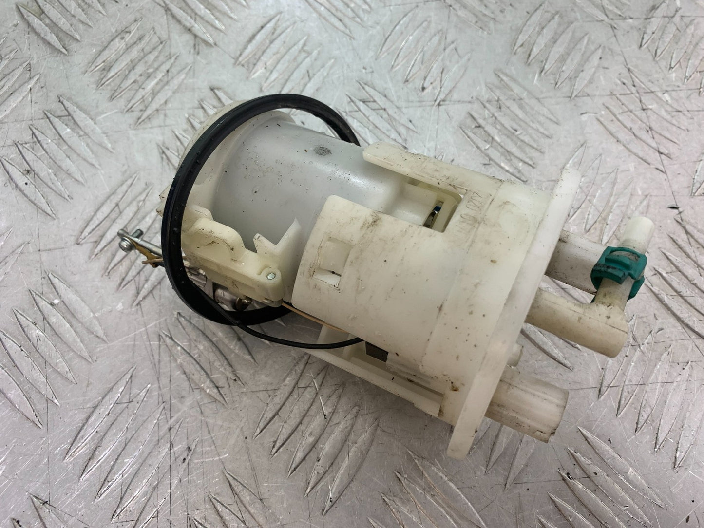 HONDA CBR1000 rr FIREBLADE PETROL PUMP   2008-2011 (CMB1253)