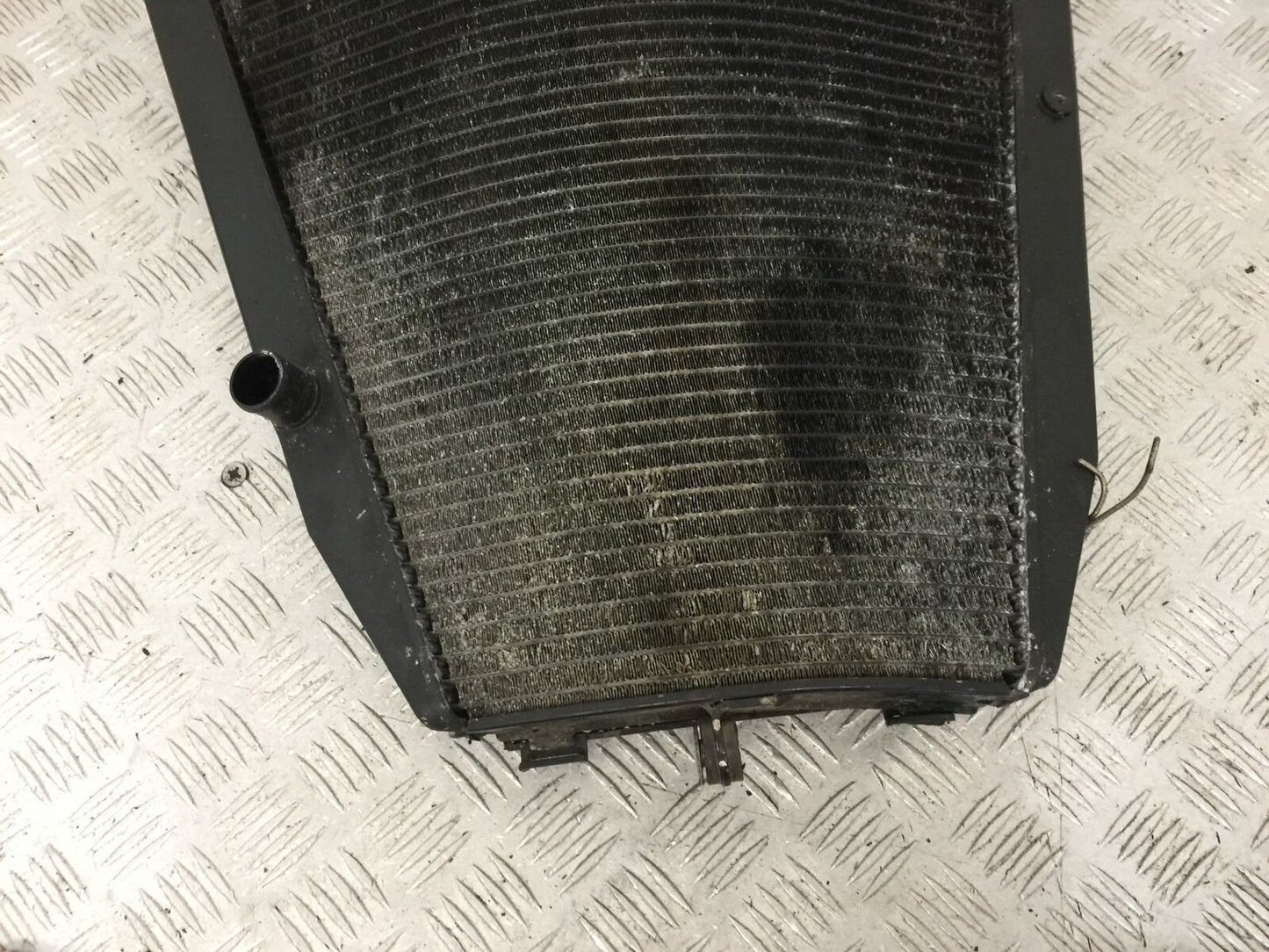 HONDA CBR1000 rr FIREBLADE RADIATOR   YEAR 2004  (STOCK 853)