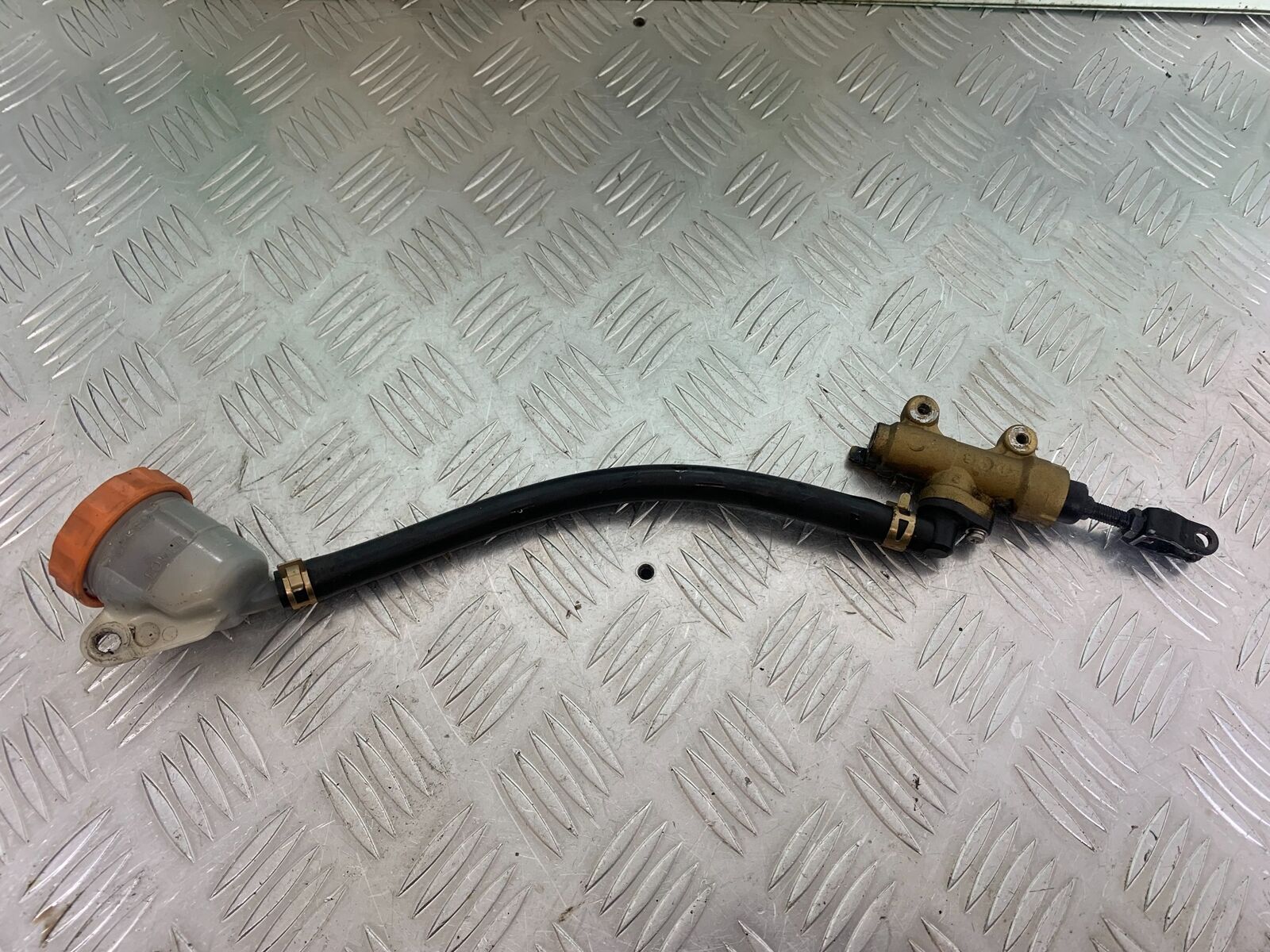 HONDA VFR400 VFR 400 NC21 REAR MASTER CYLINDER   YEAR 1986-87 (CMB1043)