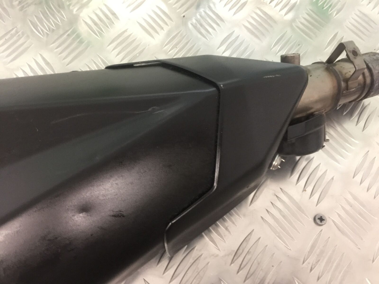 KAWASAKI Z1000 SX RIGHT SILENCER   YEAR 2011-13 (STOCK 911)