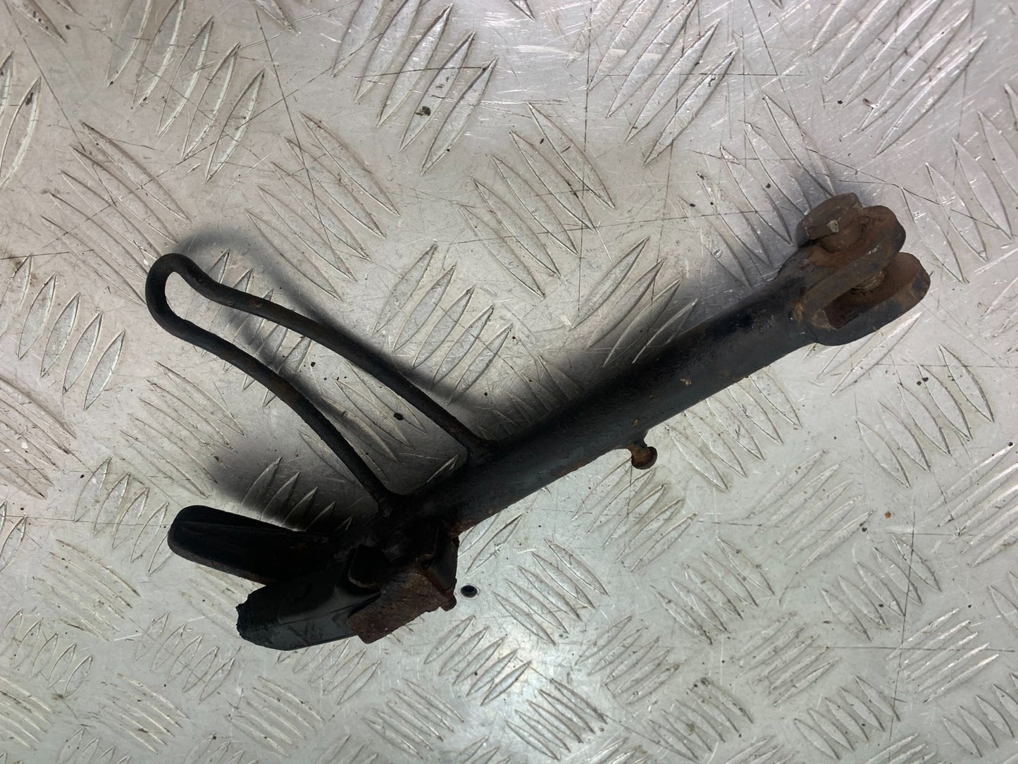 HONDA GL500 GL 500 SILVERWING SIDE STAND  YEAR 1981-82 (CMB1168)