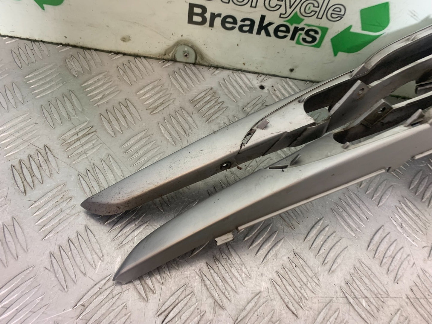 BMW K1200 K 1200 LT LEFT AND RIGHT SIDE TRIM   YEAR 1999-07 (CMB1271)