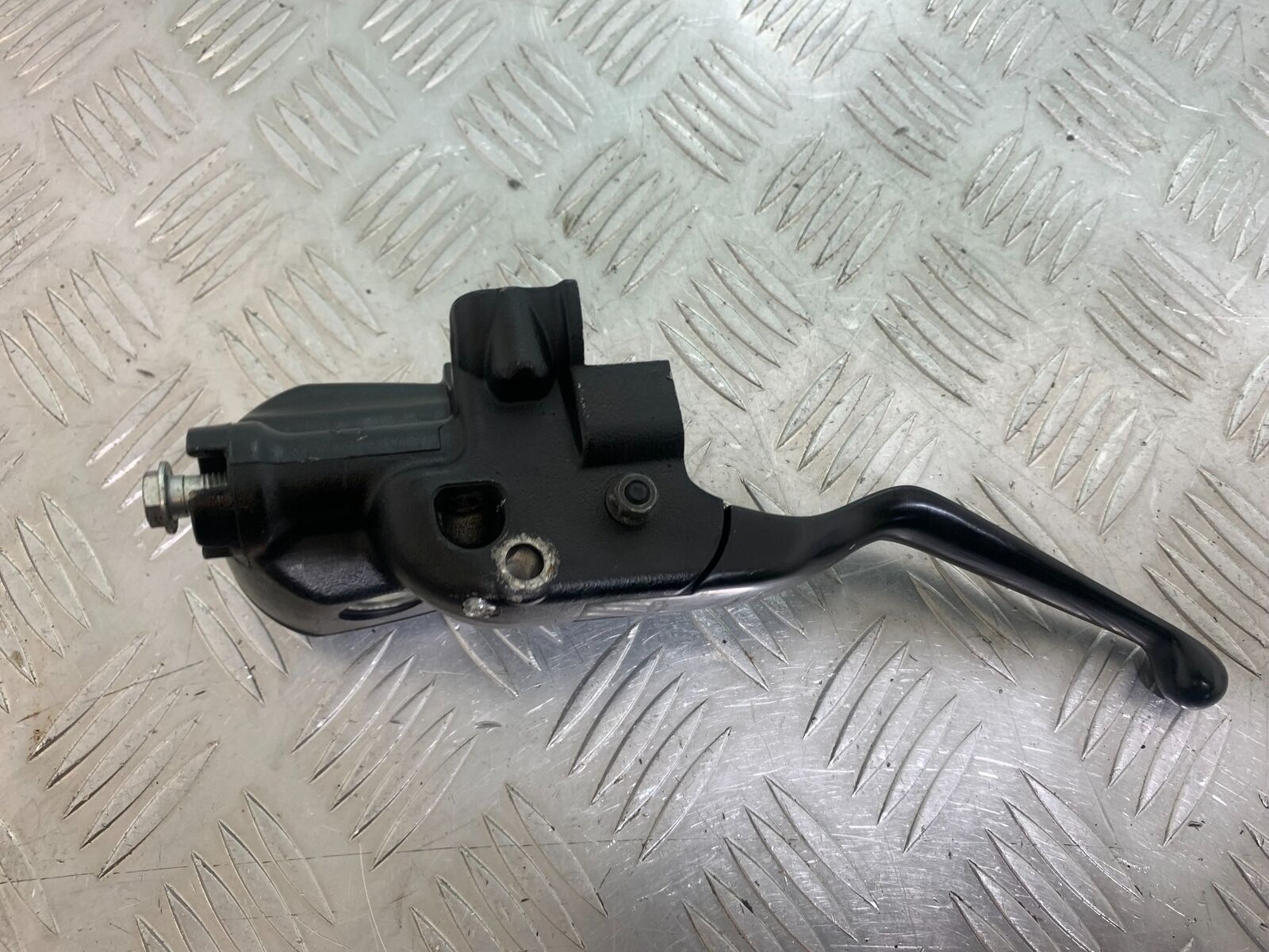 HARLEY DAVIDSON XL883 N IROD FRONT MASTER CYLINDER   YEAR 2020  (CMB1116)