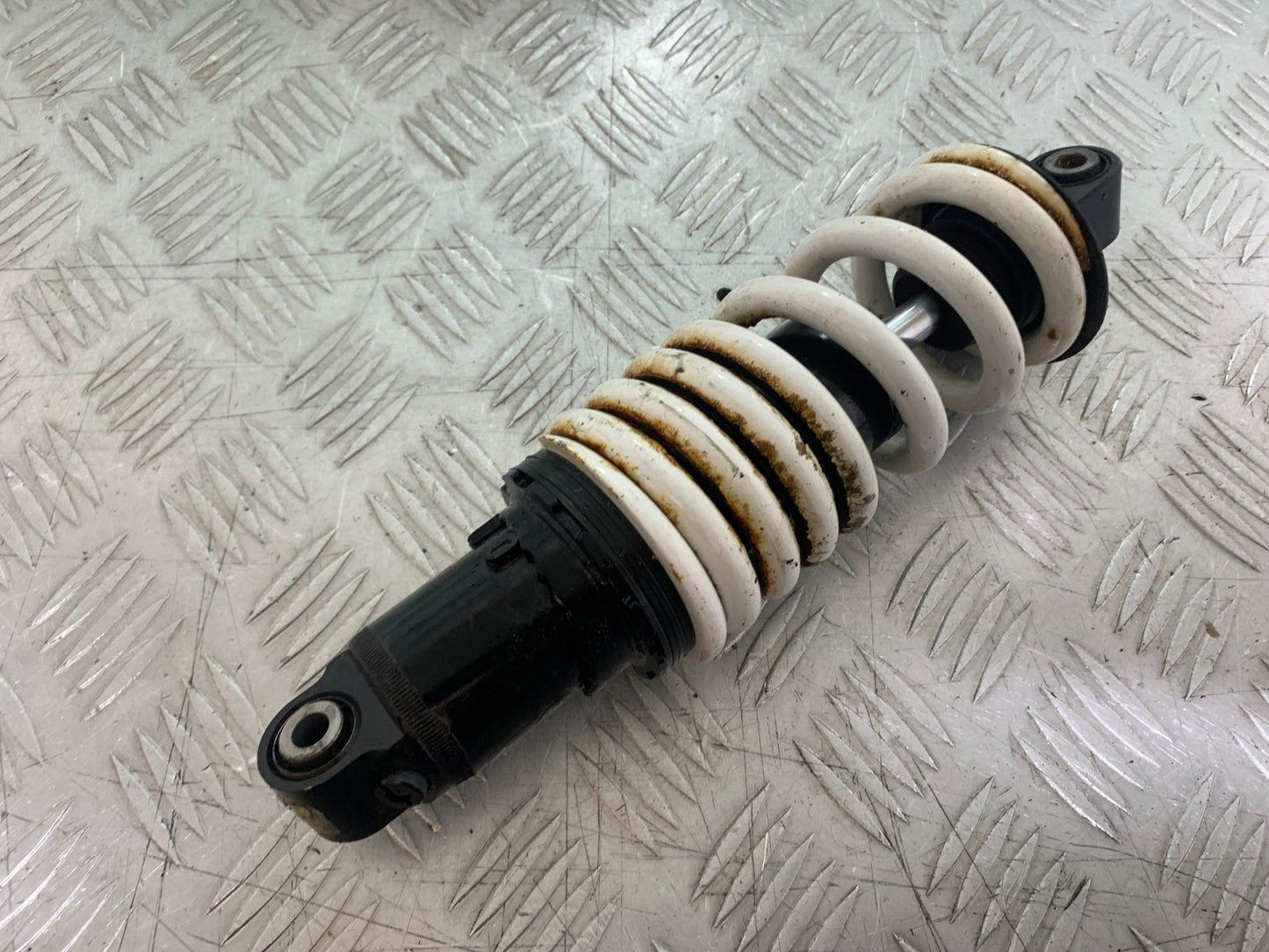 KTM DUKE 125 REAR SHOCK YEAR 2017-2022 (CMB1222)