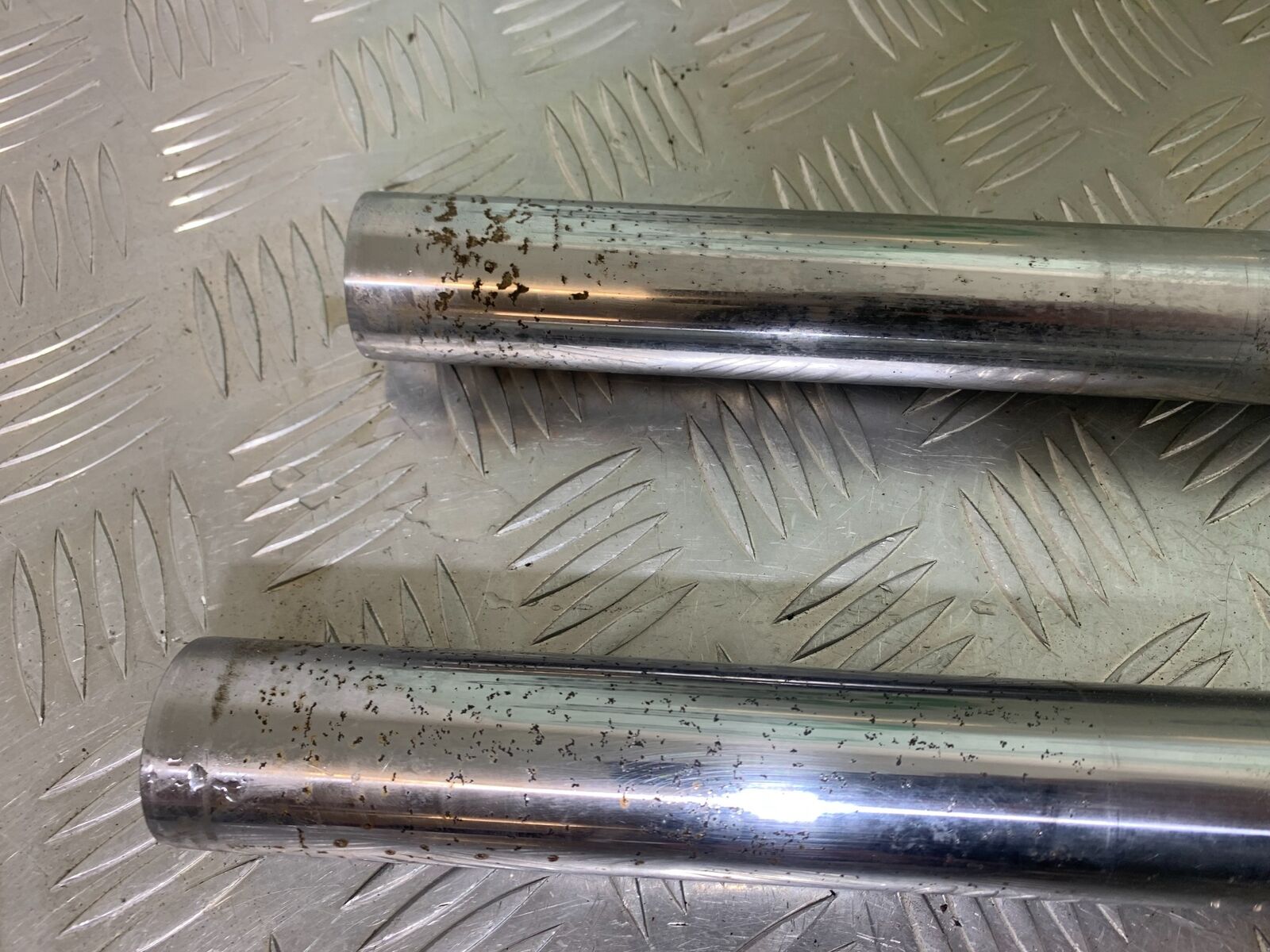 SUZUKI VS1400 VS 1400 INTRUDER FORKS  YEAR 1988 (CMB1077)