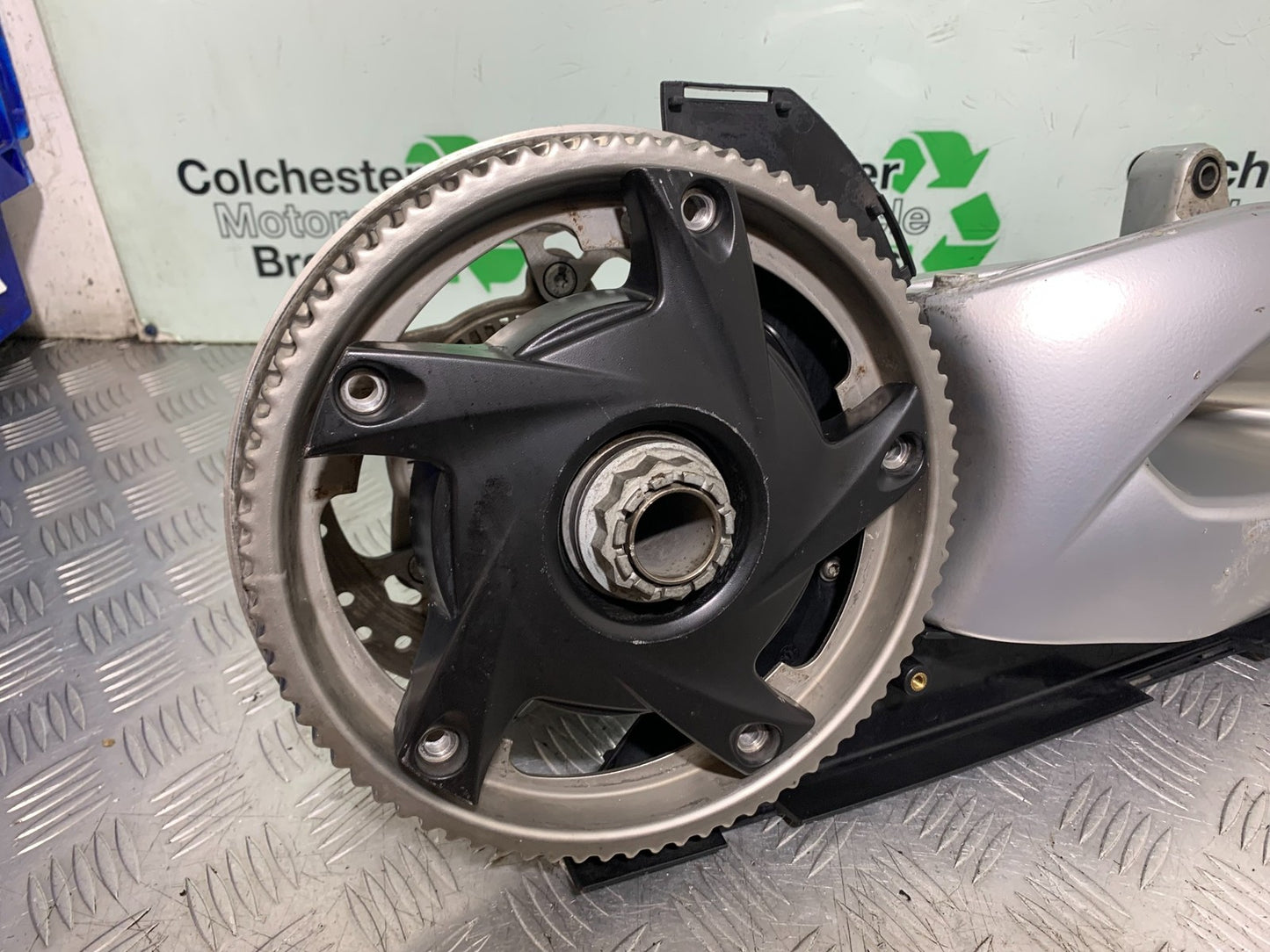 BMW F800 GT SWINGARM DISC HUB   YEAR 2013-2017 (CMB1248)