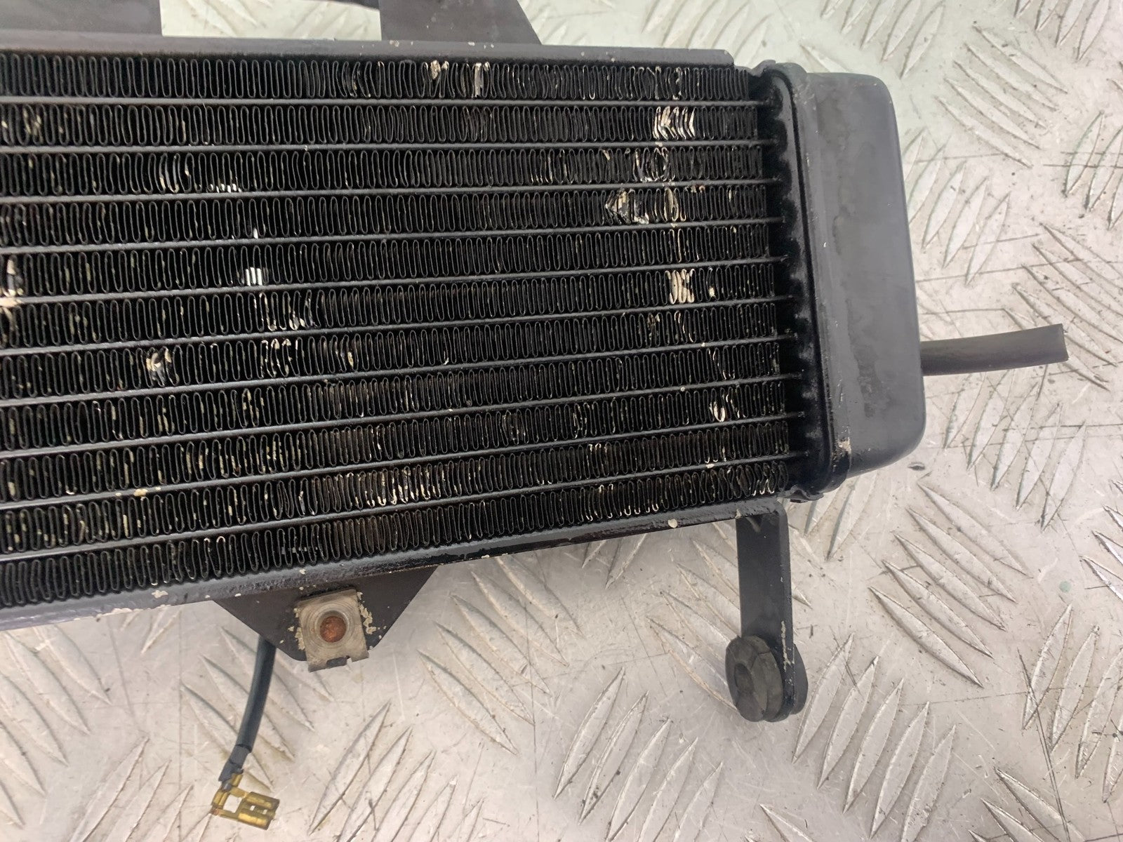 HONDA XL125 VARADERO RADIATOR   YEAR 2001-2006  (CMB1210)