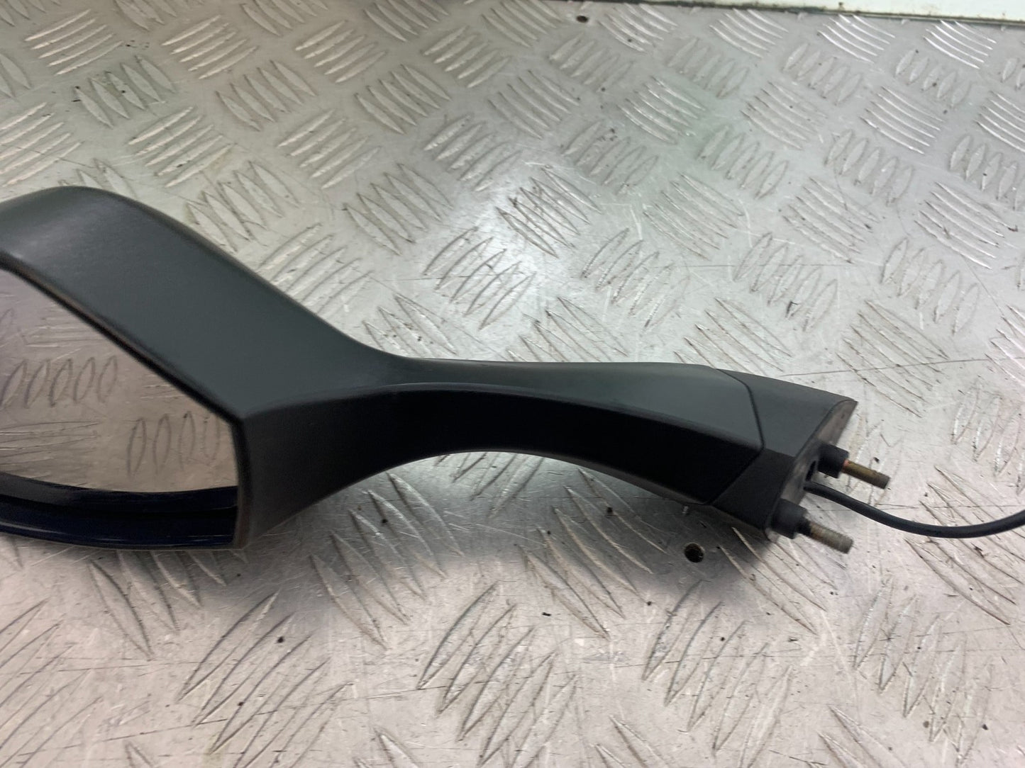 TRIUMPH 1050 SPRINT GT LEFT MIRROR YEAR 2010-2016 (CMB1250)