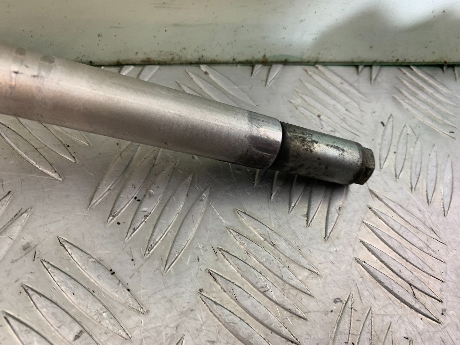 KAWASAKI ZX6R ZX6 J RIGHT HANDLEBAR  YEAR 2000 (CMB1312)