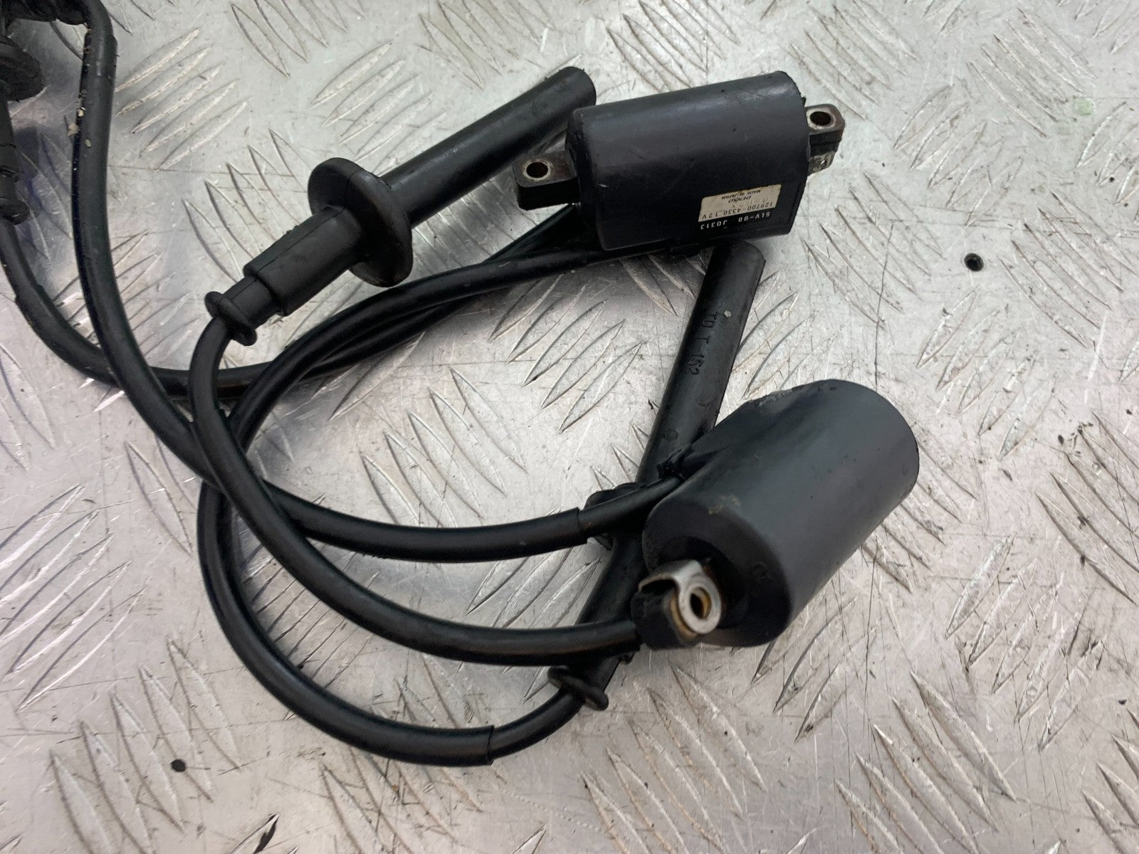 YAMAHA FZS1000 FAZER COILS AND CAPS  YEAR 2001-05 (CMB1275)
