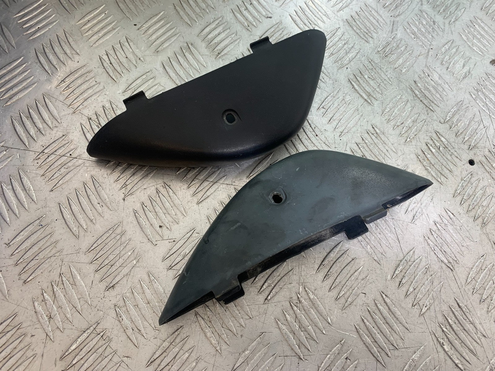 HONDA NT650 V DEAUVILLE LEFT AND RIGHT SIDE PODS YEAR 1998-01 (CMB1320)